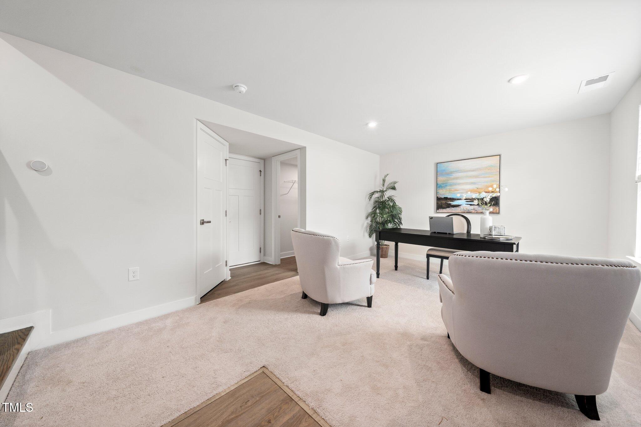 1437 Newpoint Drive