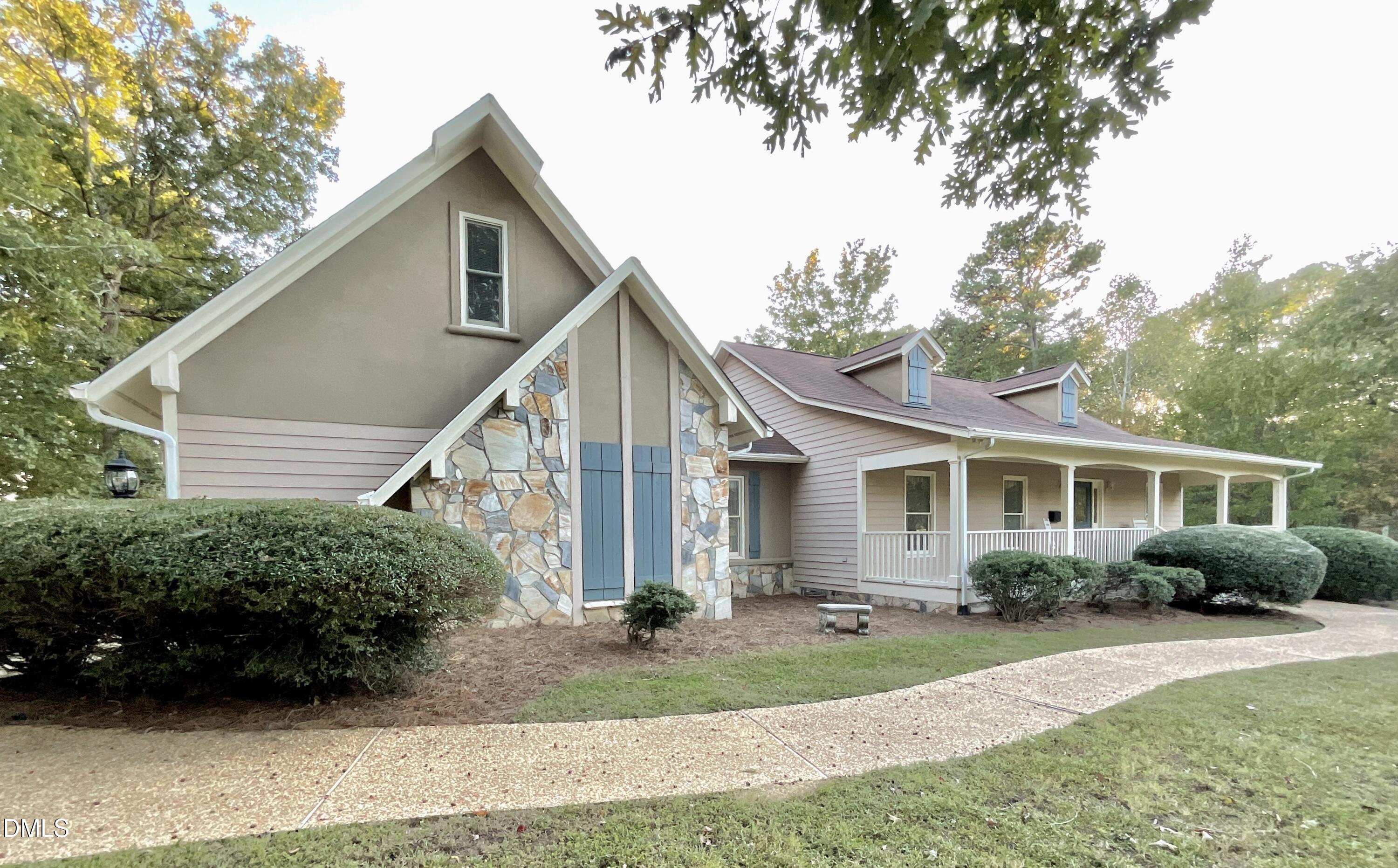 10 Indian Pipe Trail