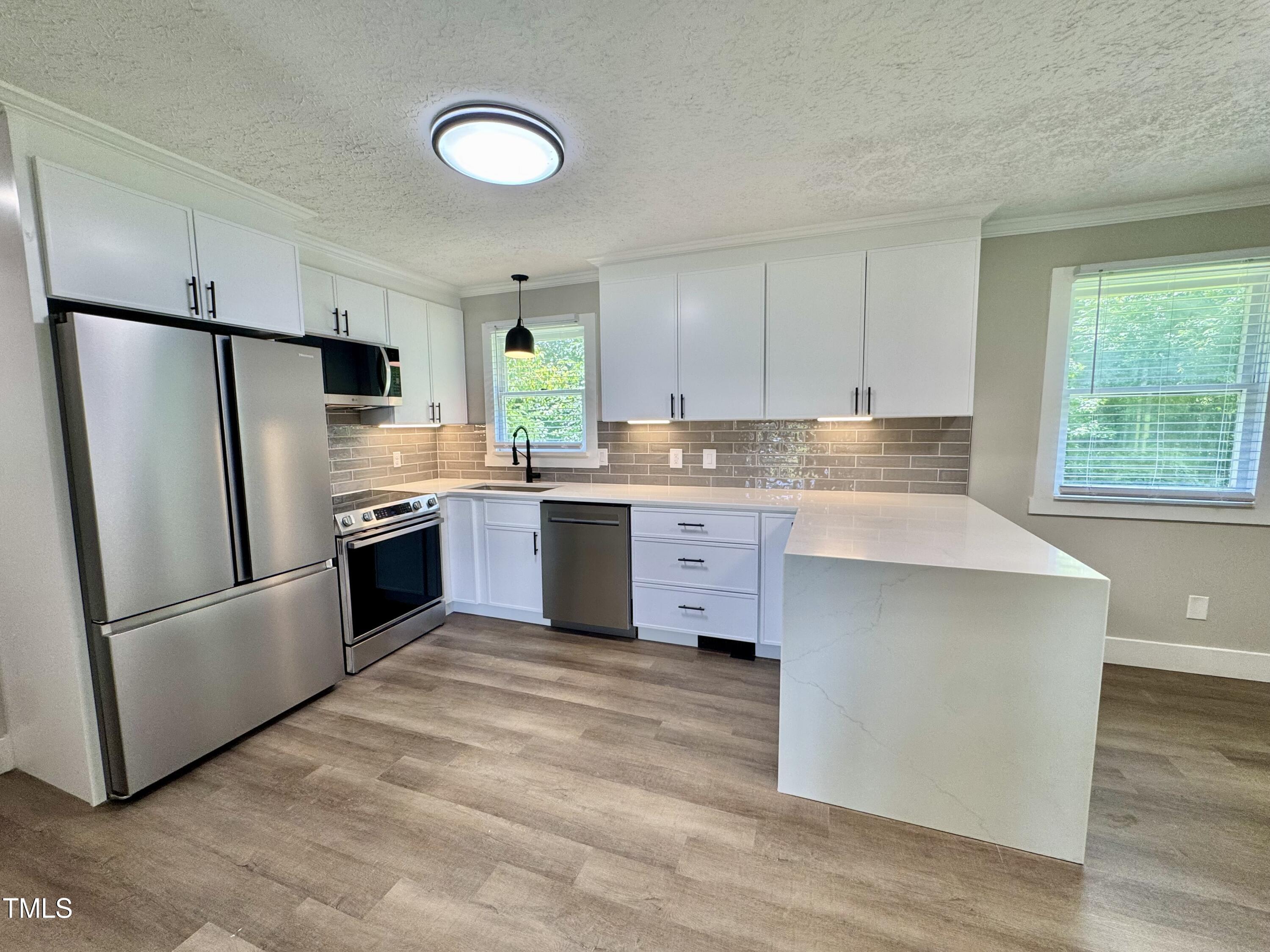 422 Hudson Road Road