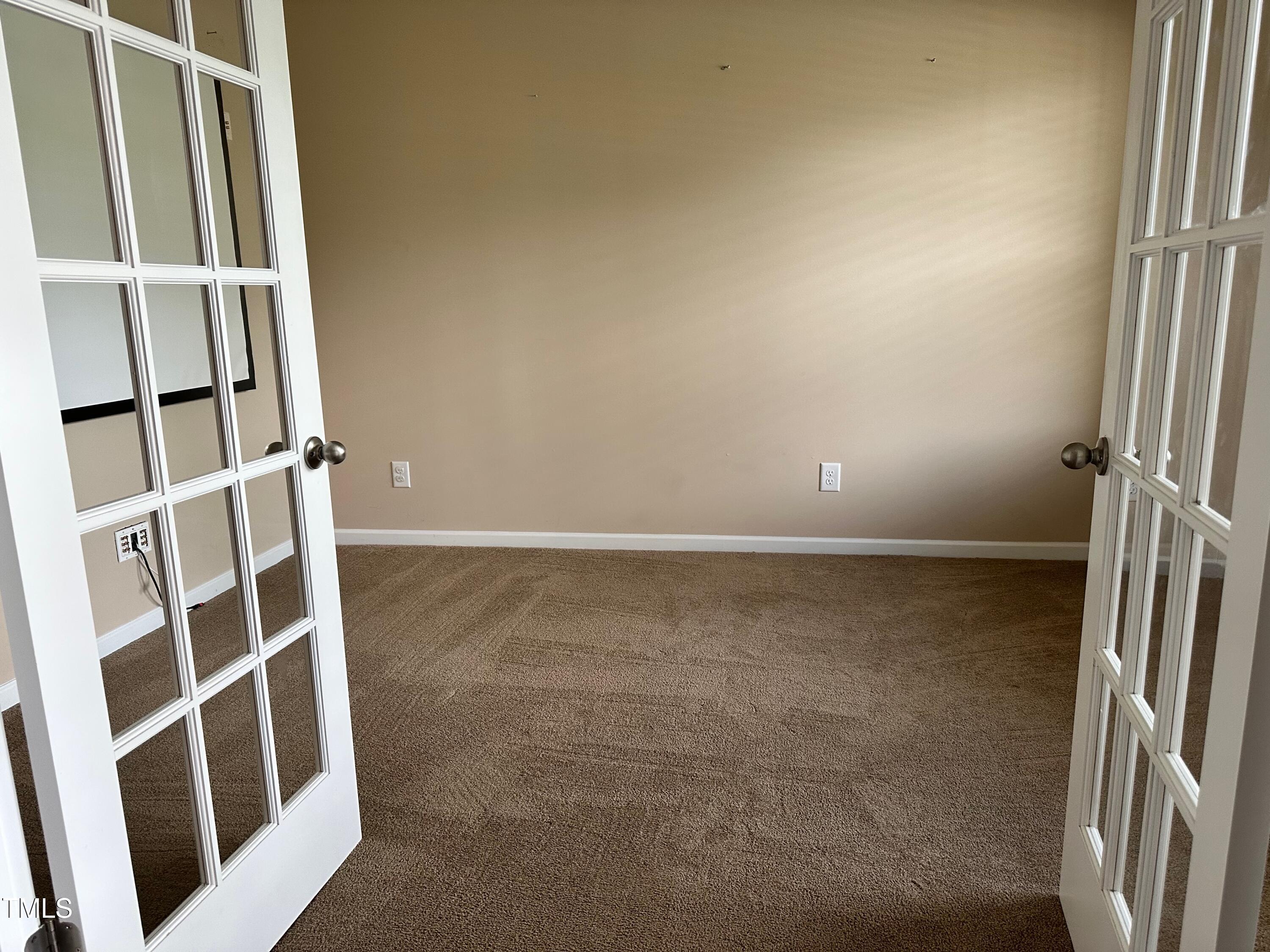 3525 Jordan Manors Drive