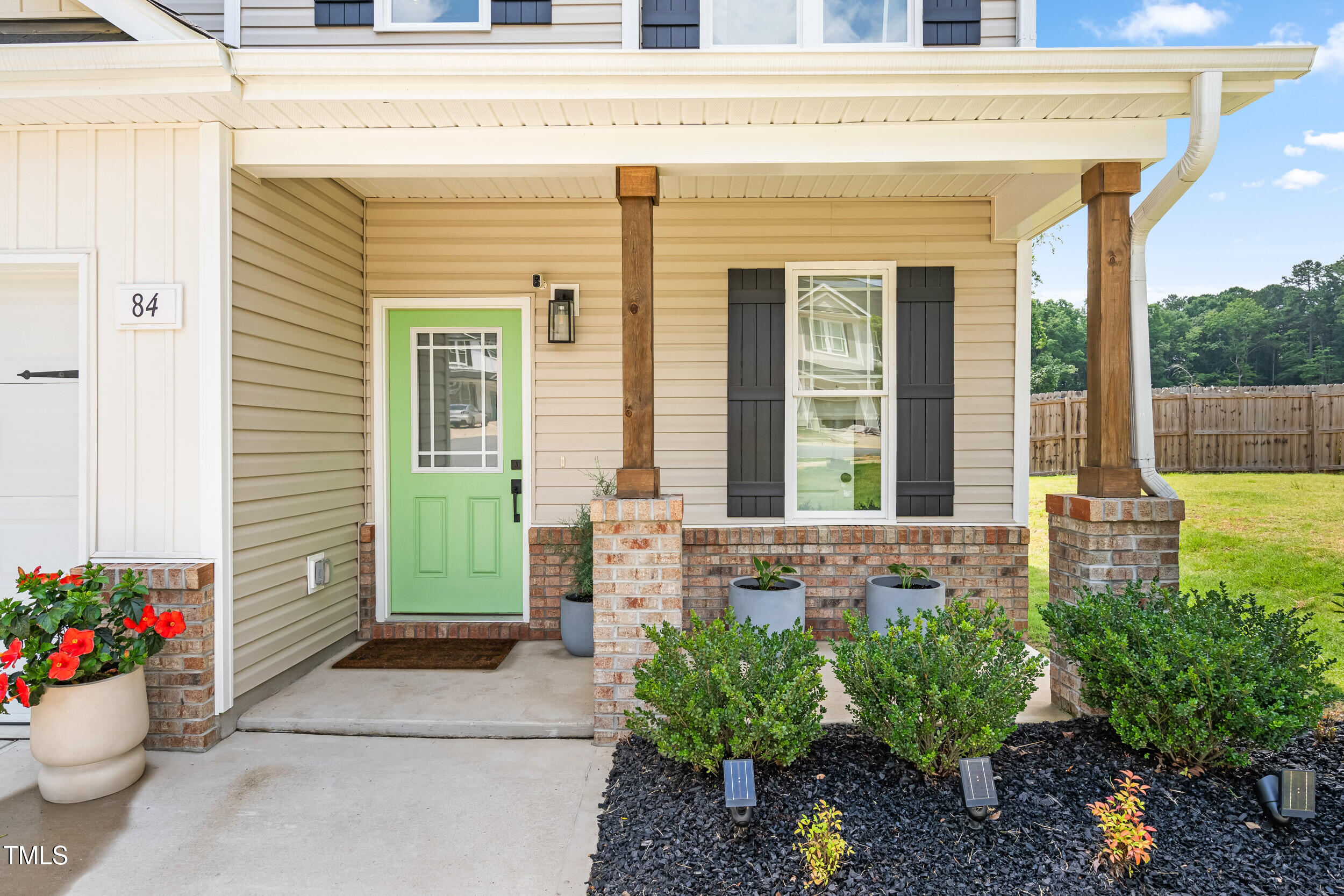 84 Elliot Dr Drive
