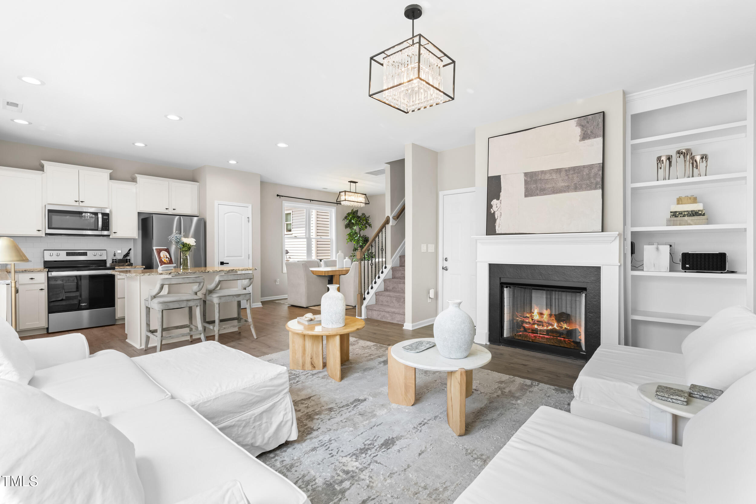 84 Elliot Dr Drive