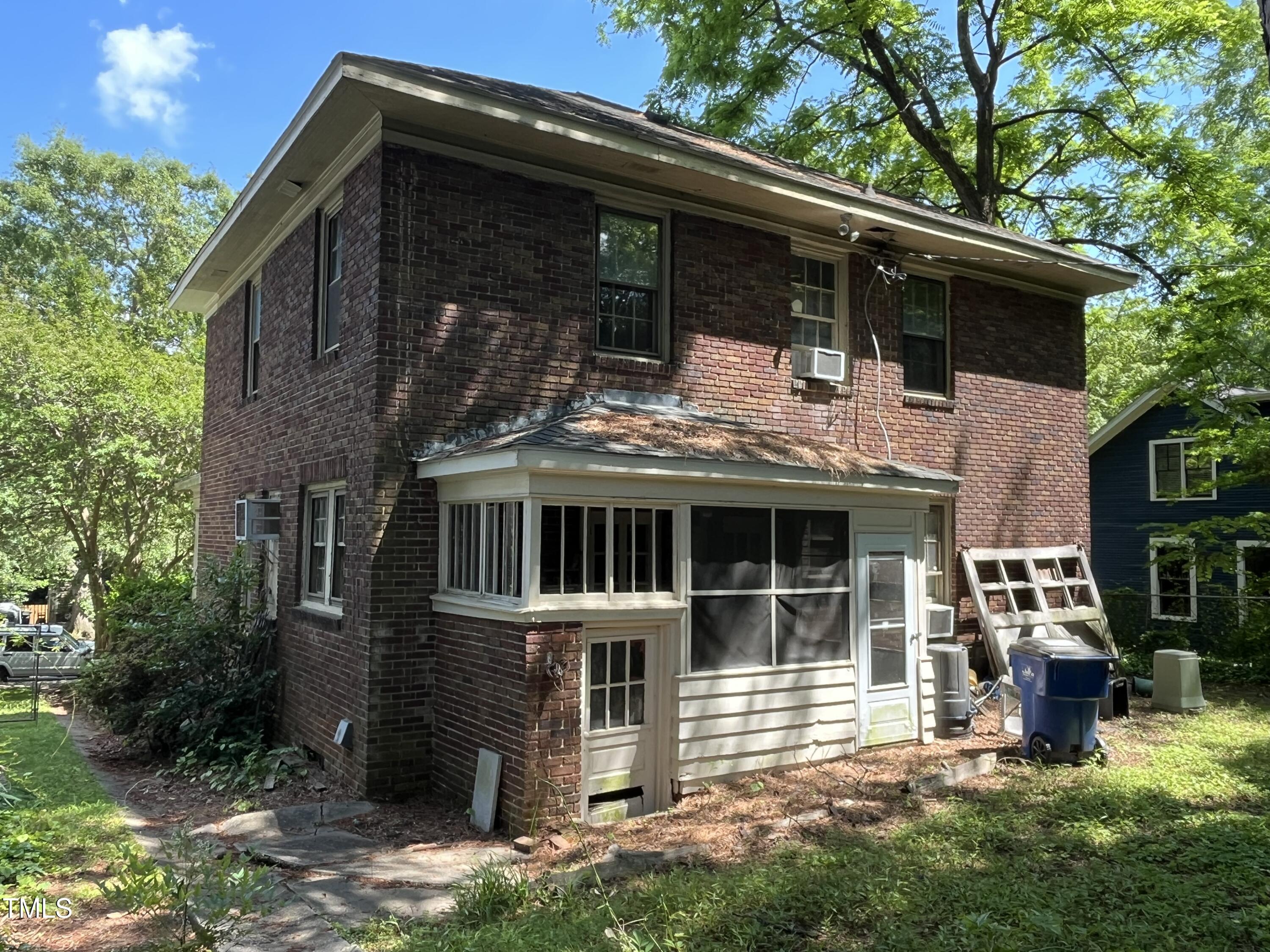 404 Kinsey Street