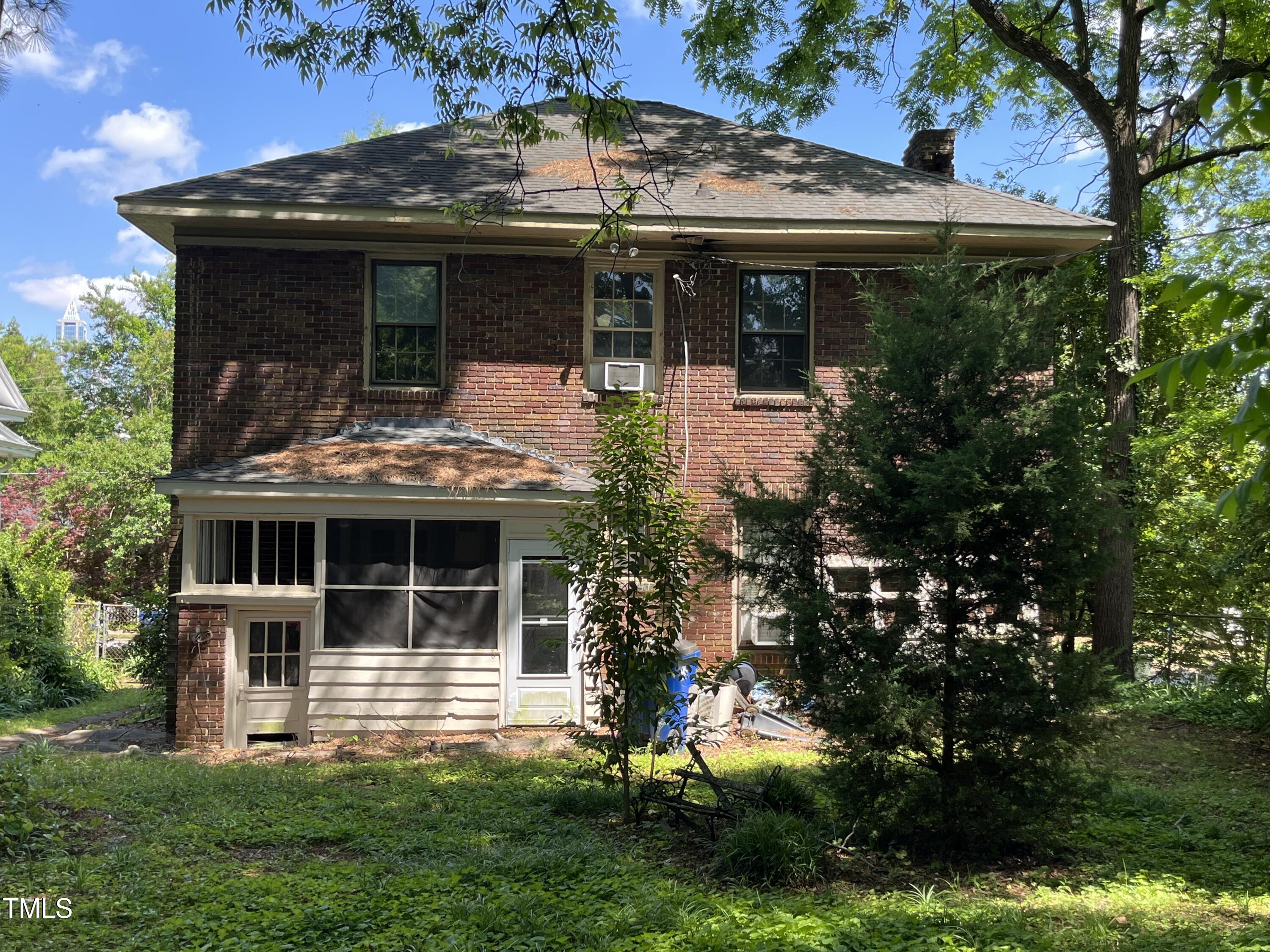 404 Kinsey Street