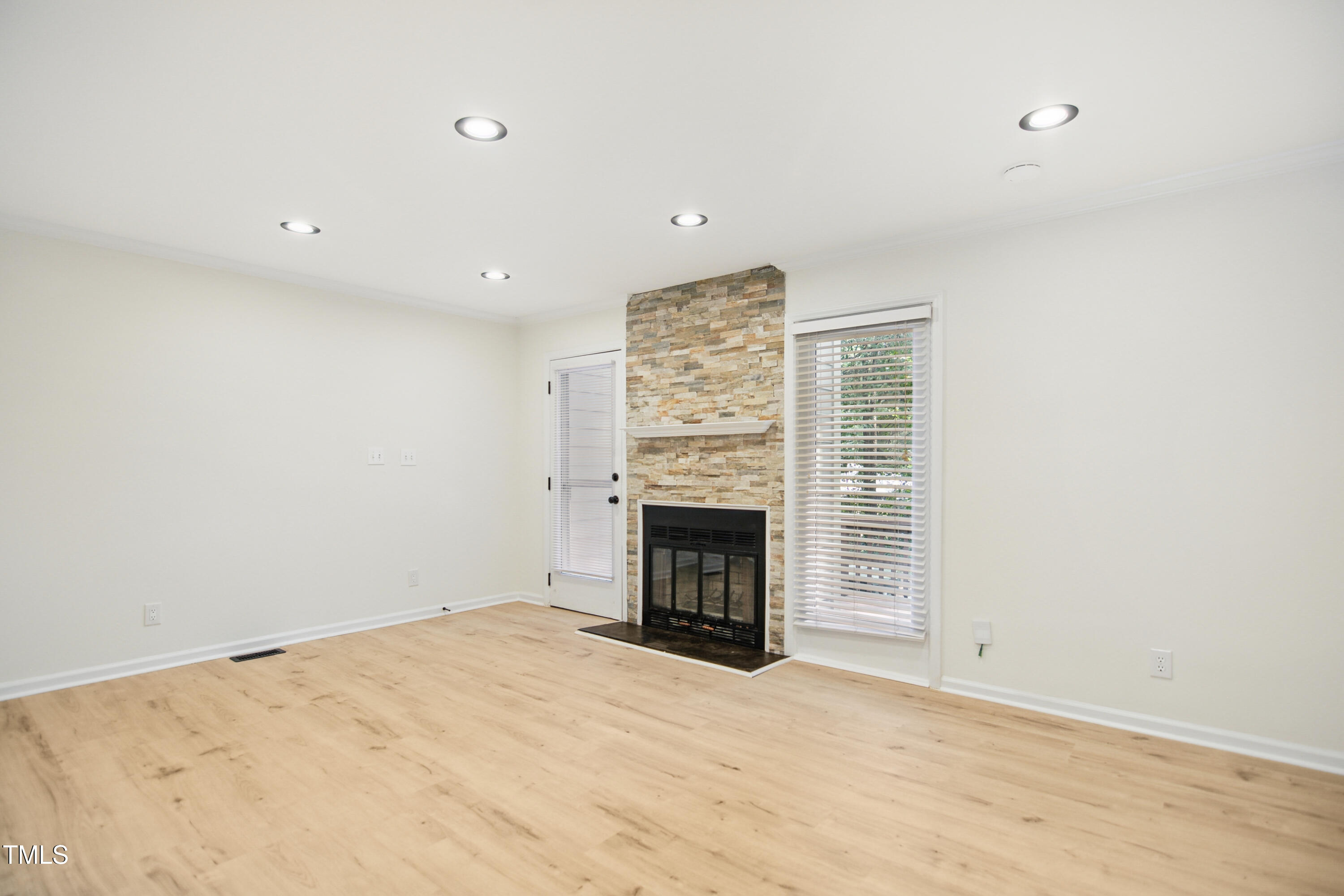 5436 Sharpe Drive