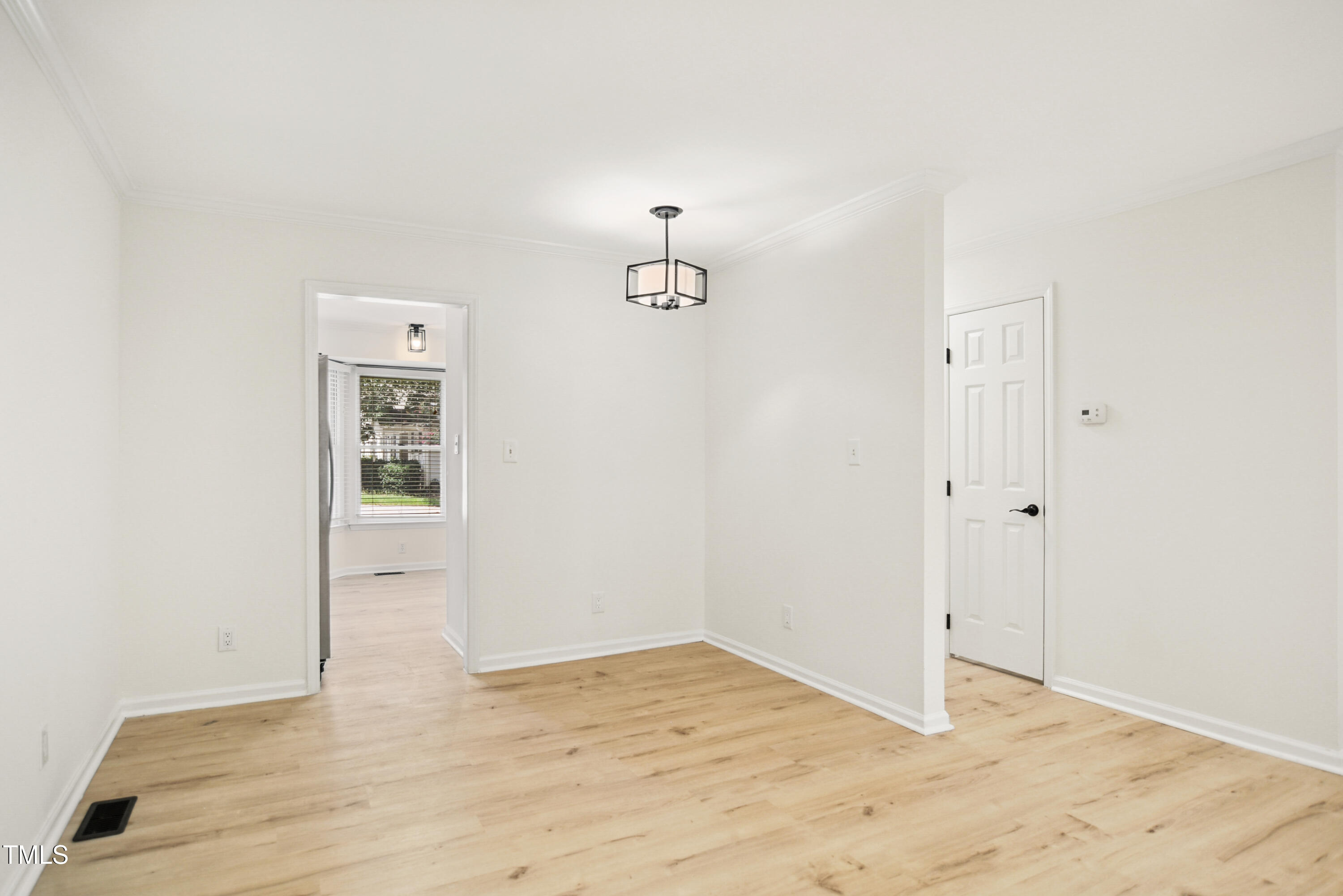 5436 Sharpe Drive