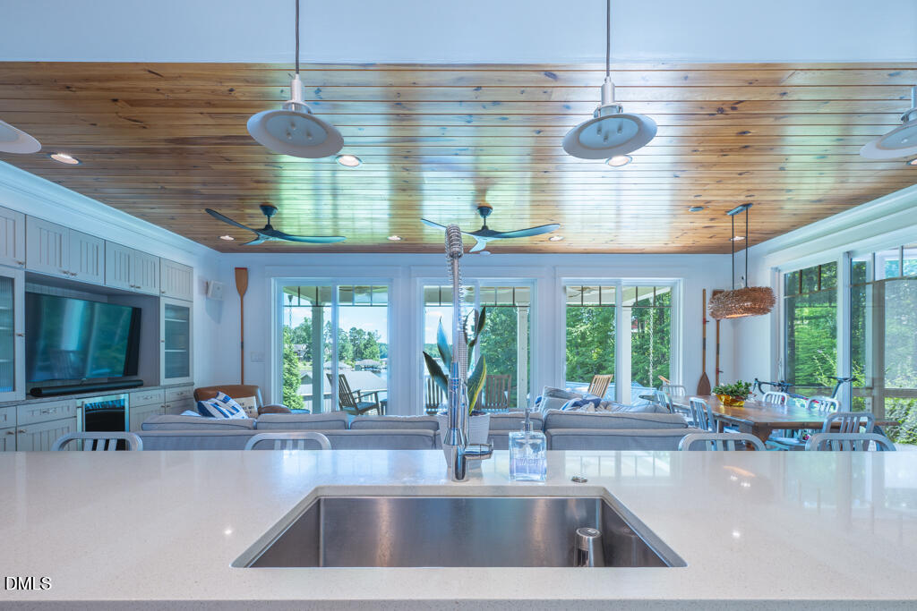 117 N Stillwood Lane