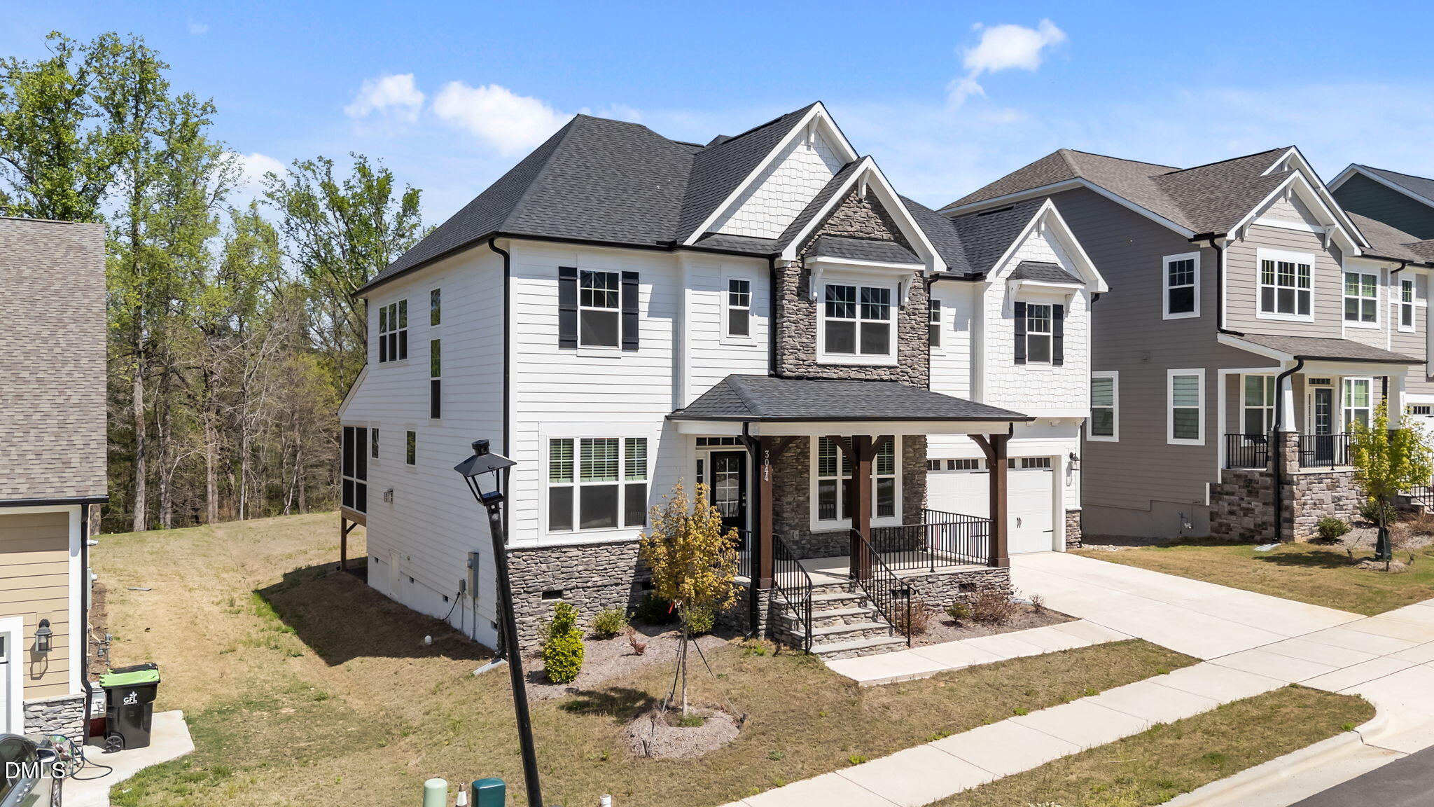 3044 Cave Junction Station