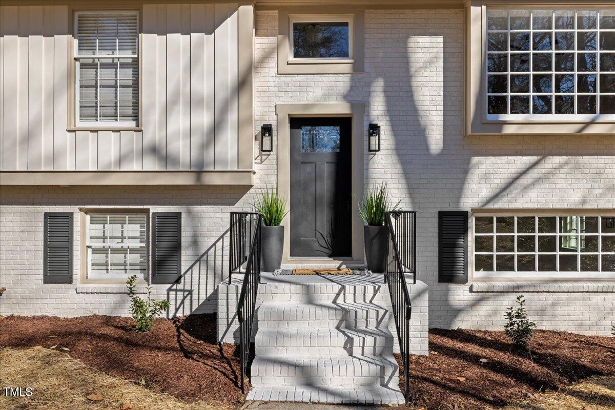 947 Manchester Drive
