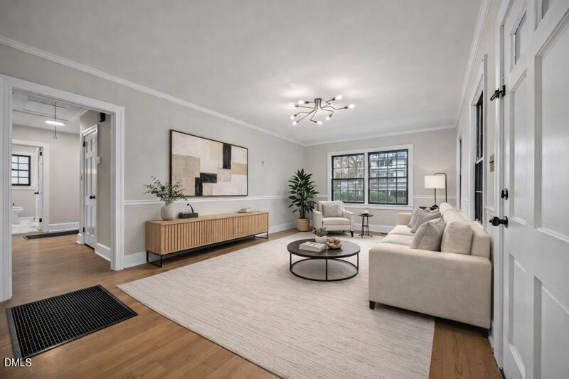 108 N Watauga Avenue