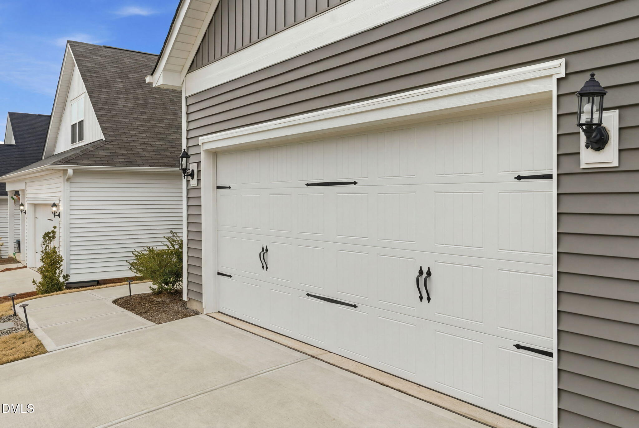 131 White Oak Garden Way