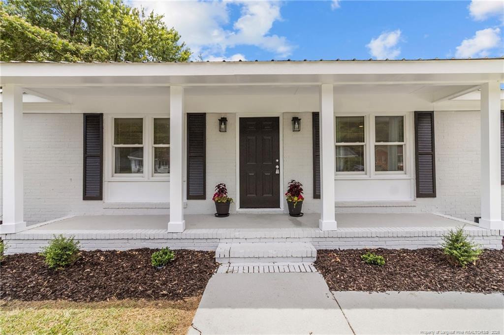 1606 Grandview Drive