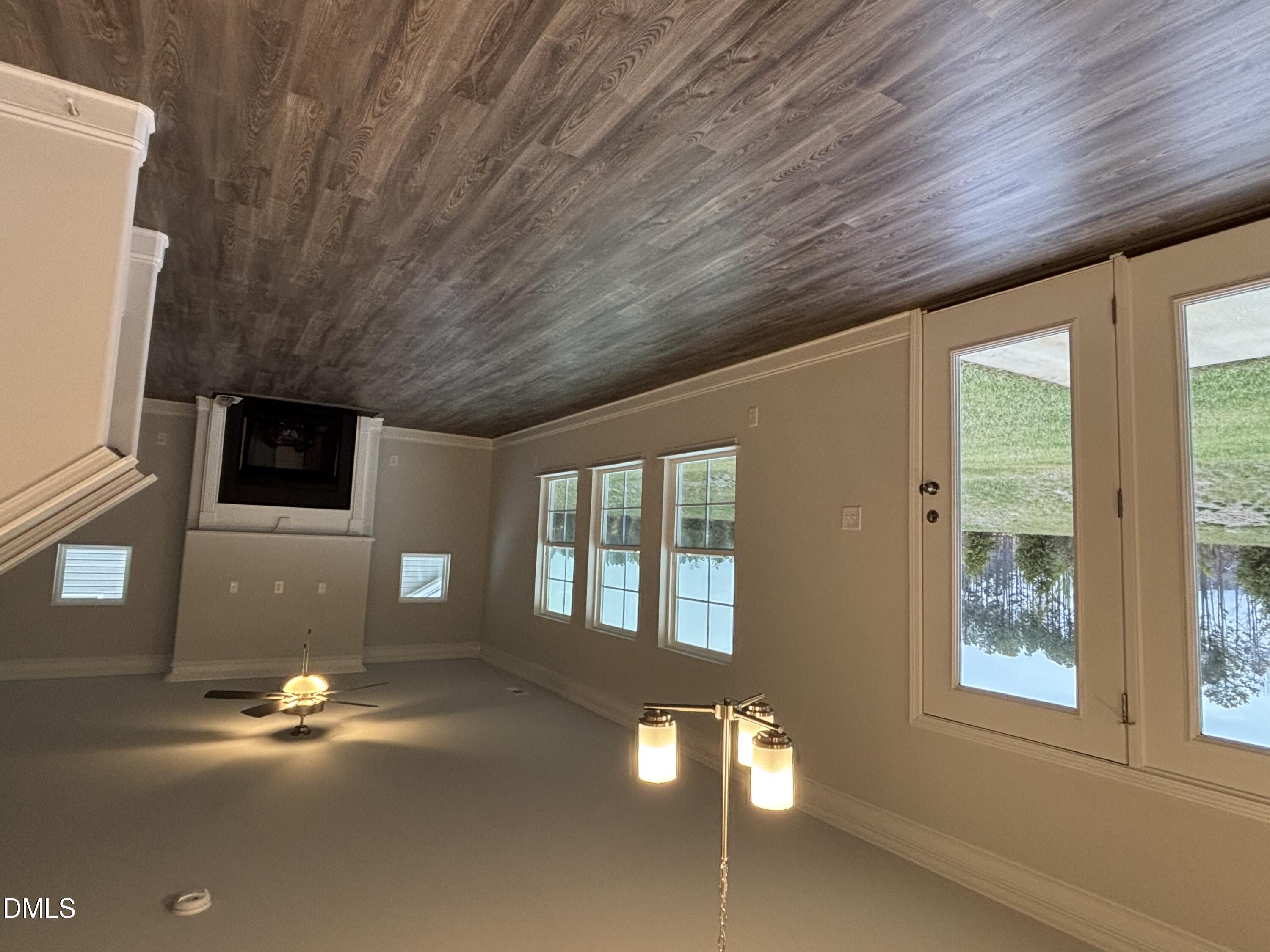 1923 Darrell Drive 6