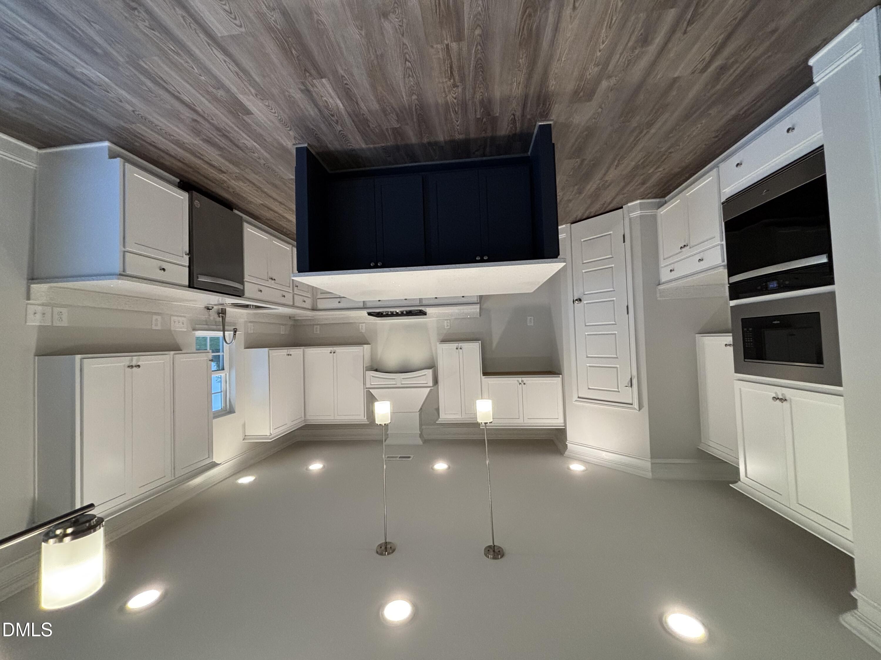 1923 Darrell Drive 6