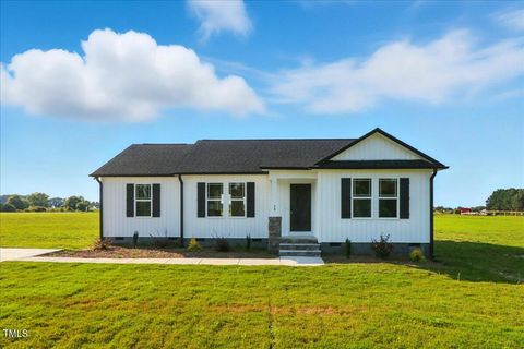 73 Grace Pond Avenue Benson NC 27504