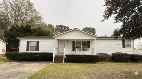 7441 April Drive Fayetteville NC 28314