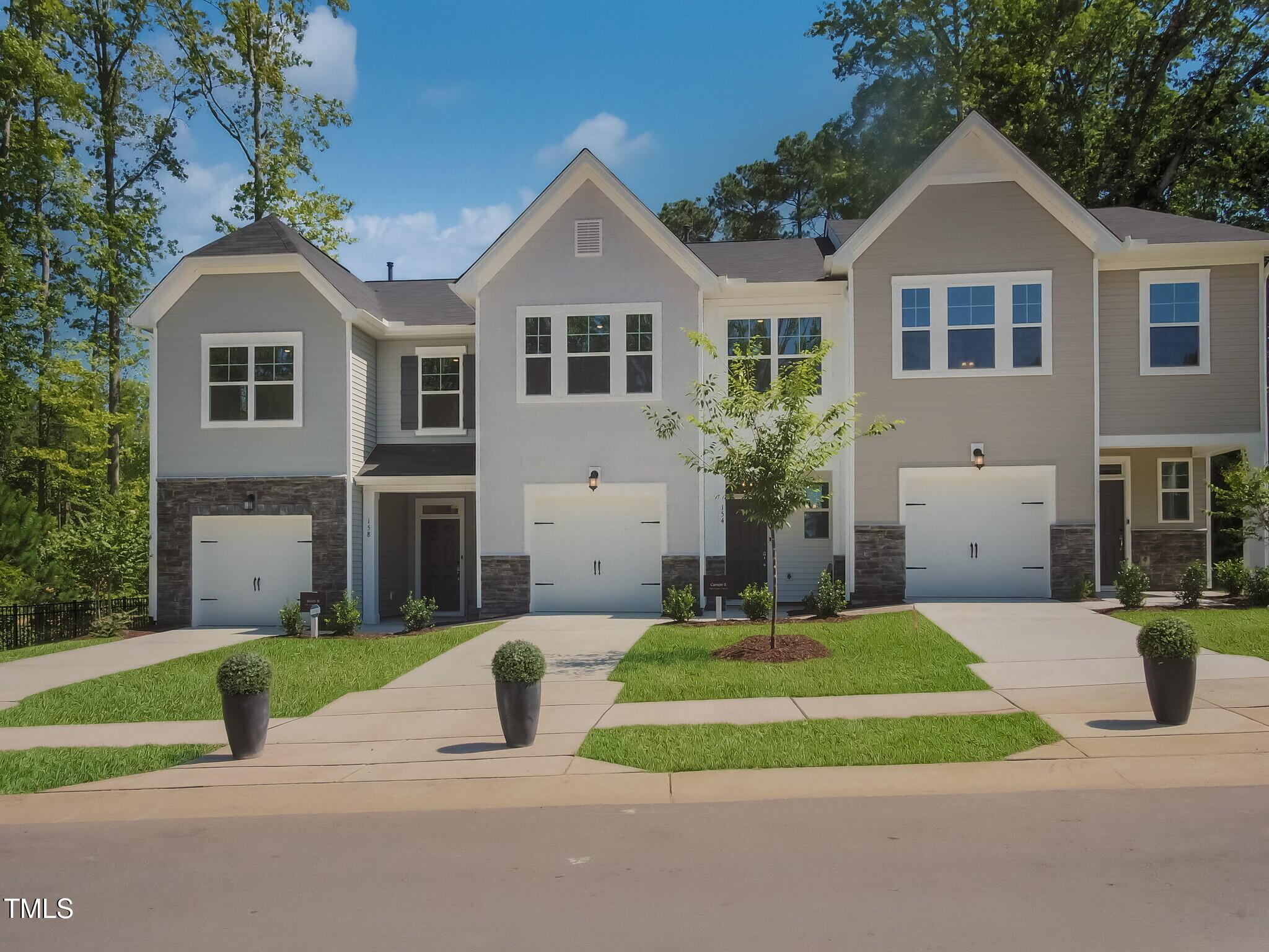 373 Thompson Overlook Way 233