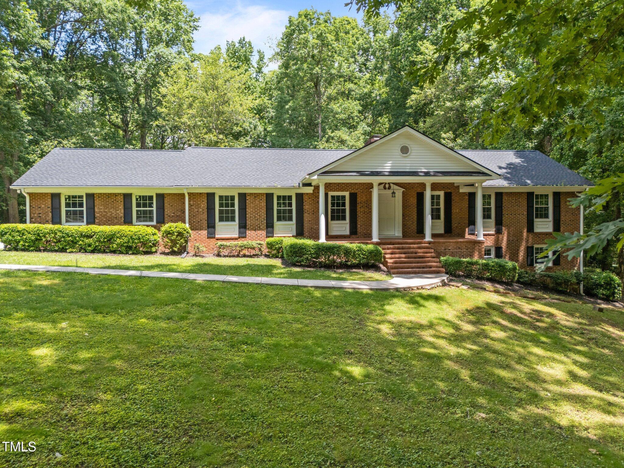 3204 Manor Ridge Drive