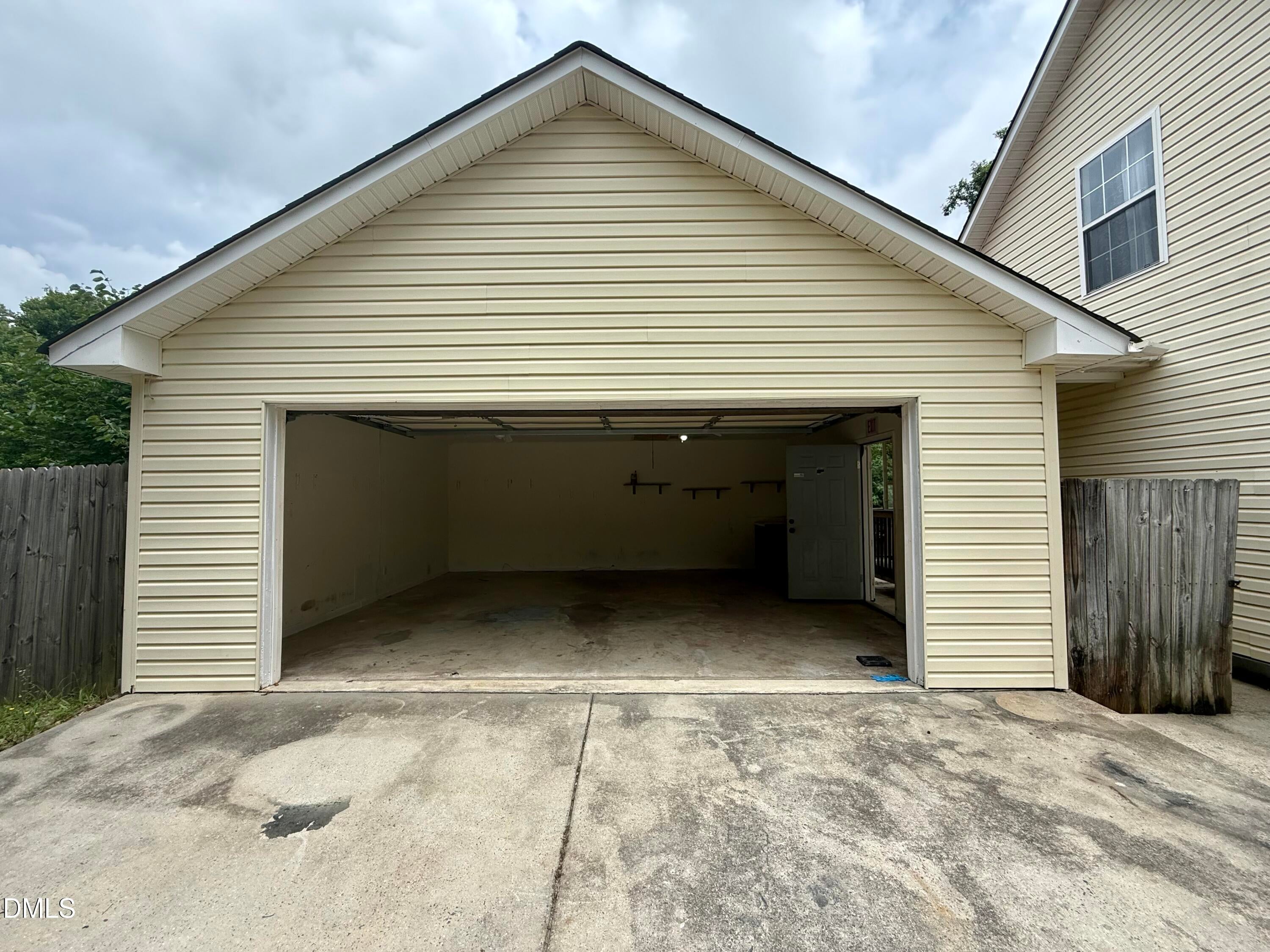 751 Cascade Lane