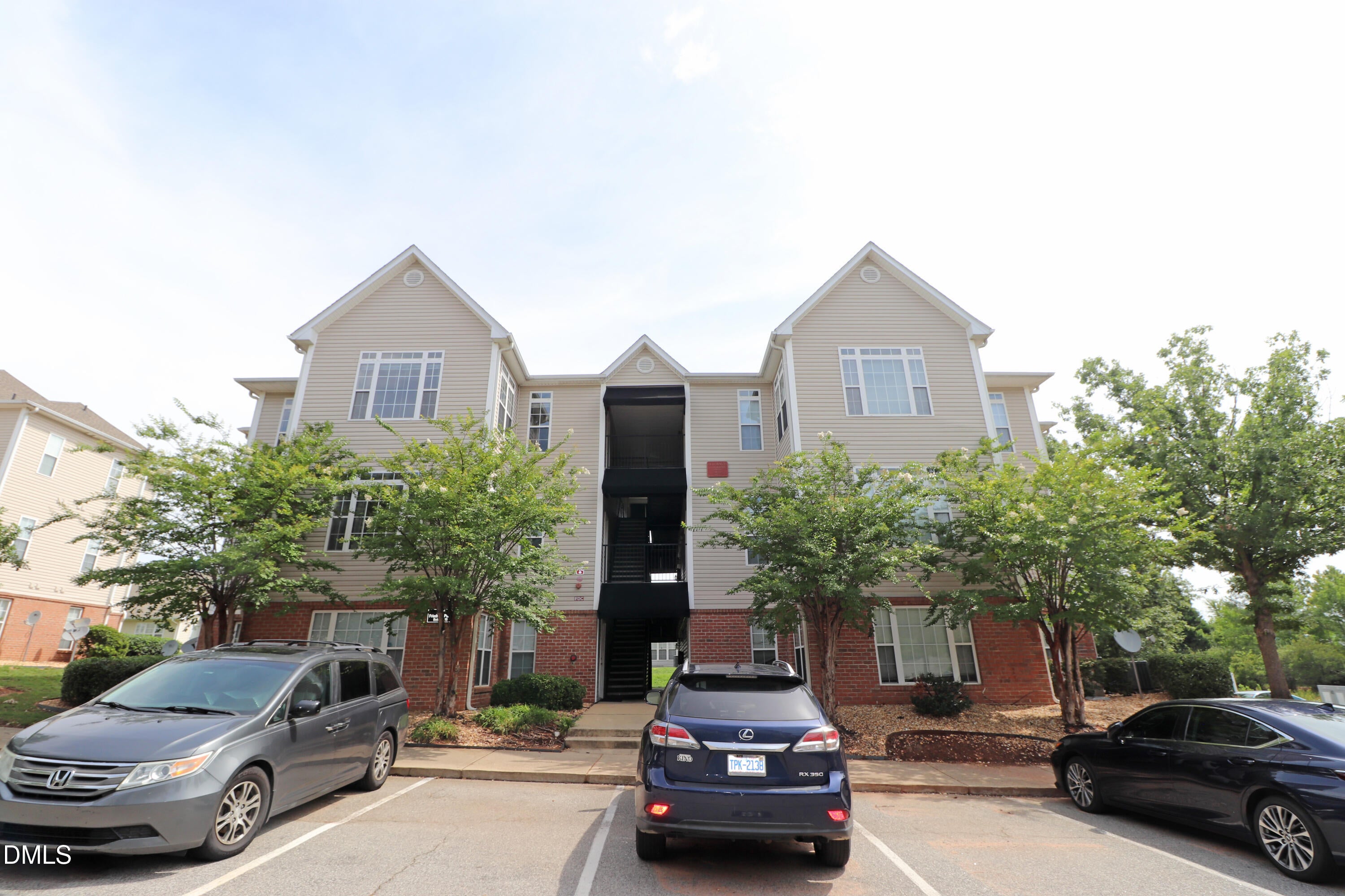 2521 Friedland Place 300