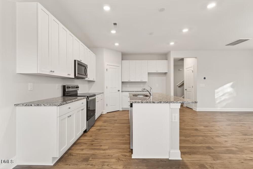 604 Barrington Row Avenue