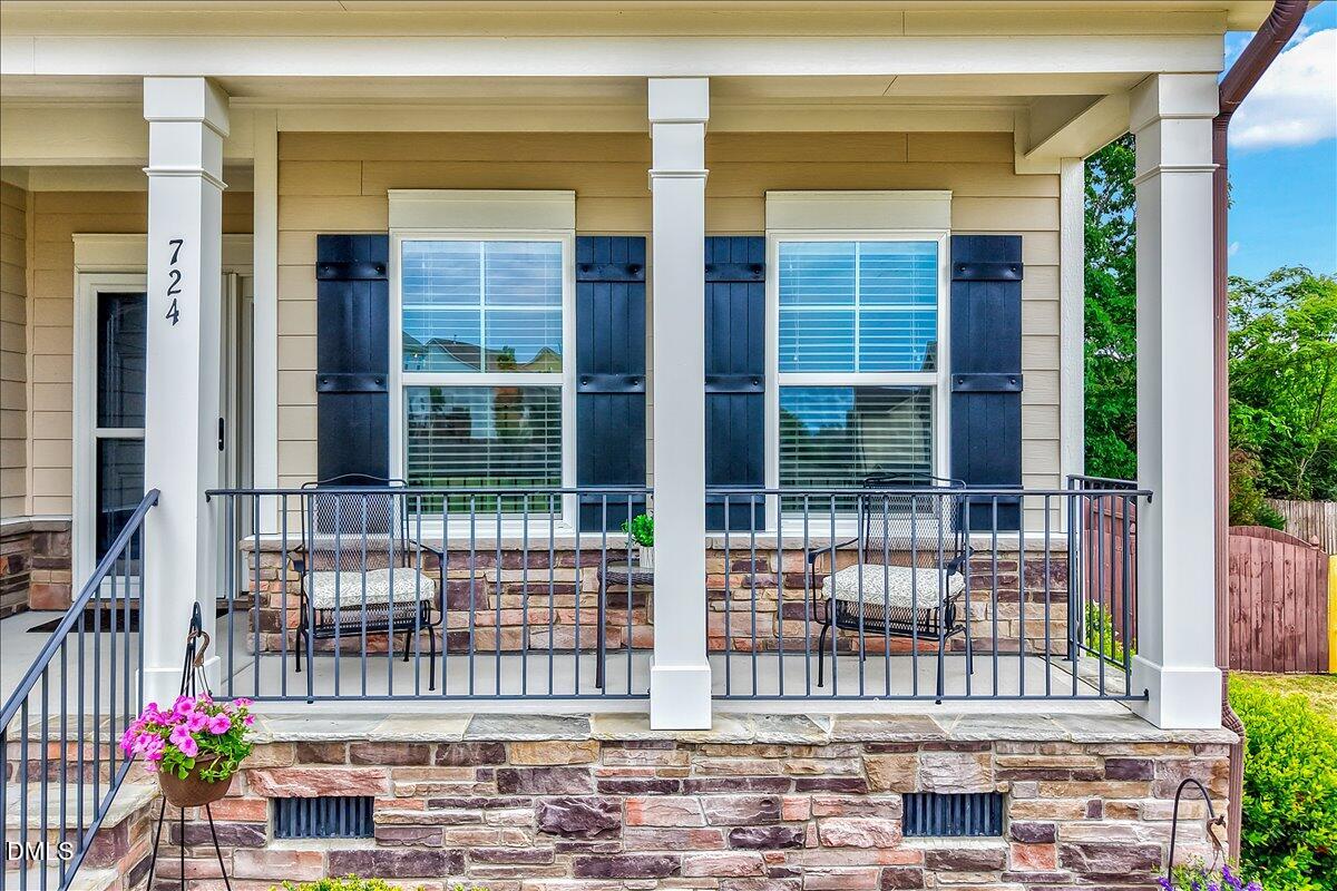 724 Granite Peak Drive