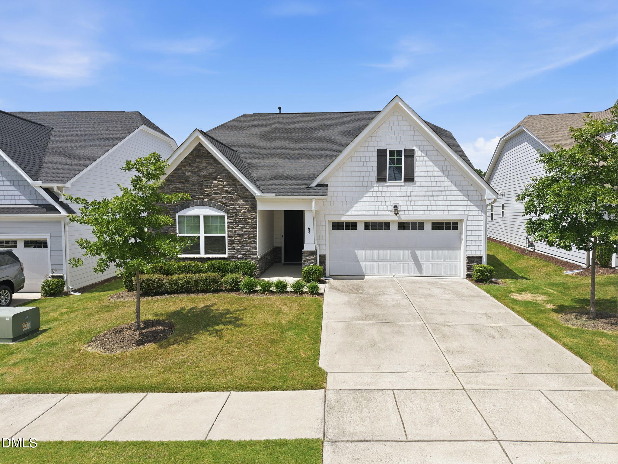 289 English Violet Lane