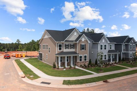 Single Family Residence in Apex NC 200 Leland Crest Drive 44.jpg