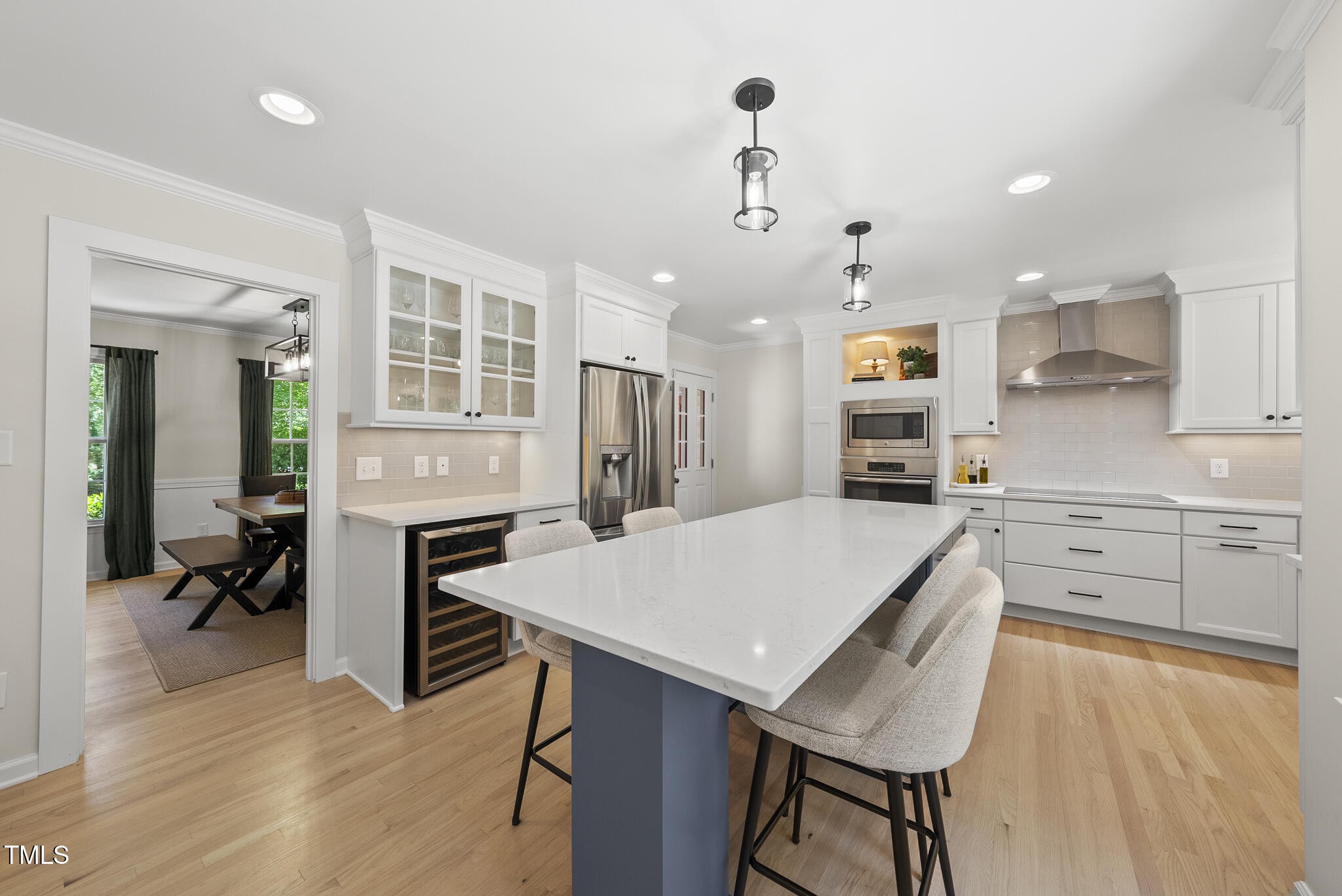 2704 Farnborough Road