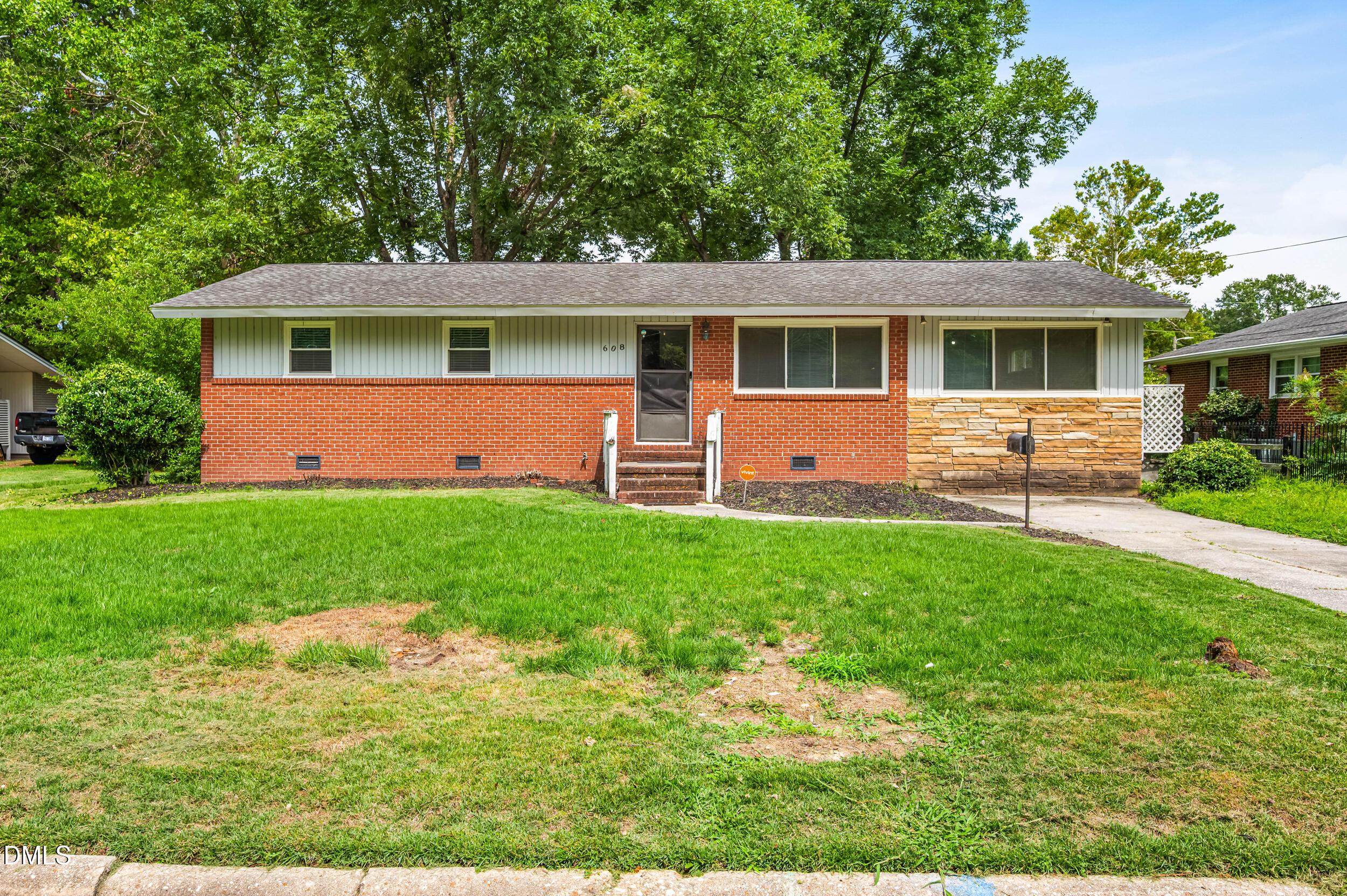 608 Howell Street