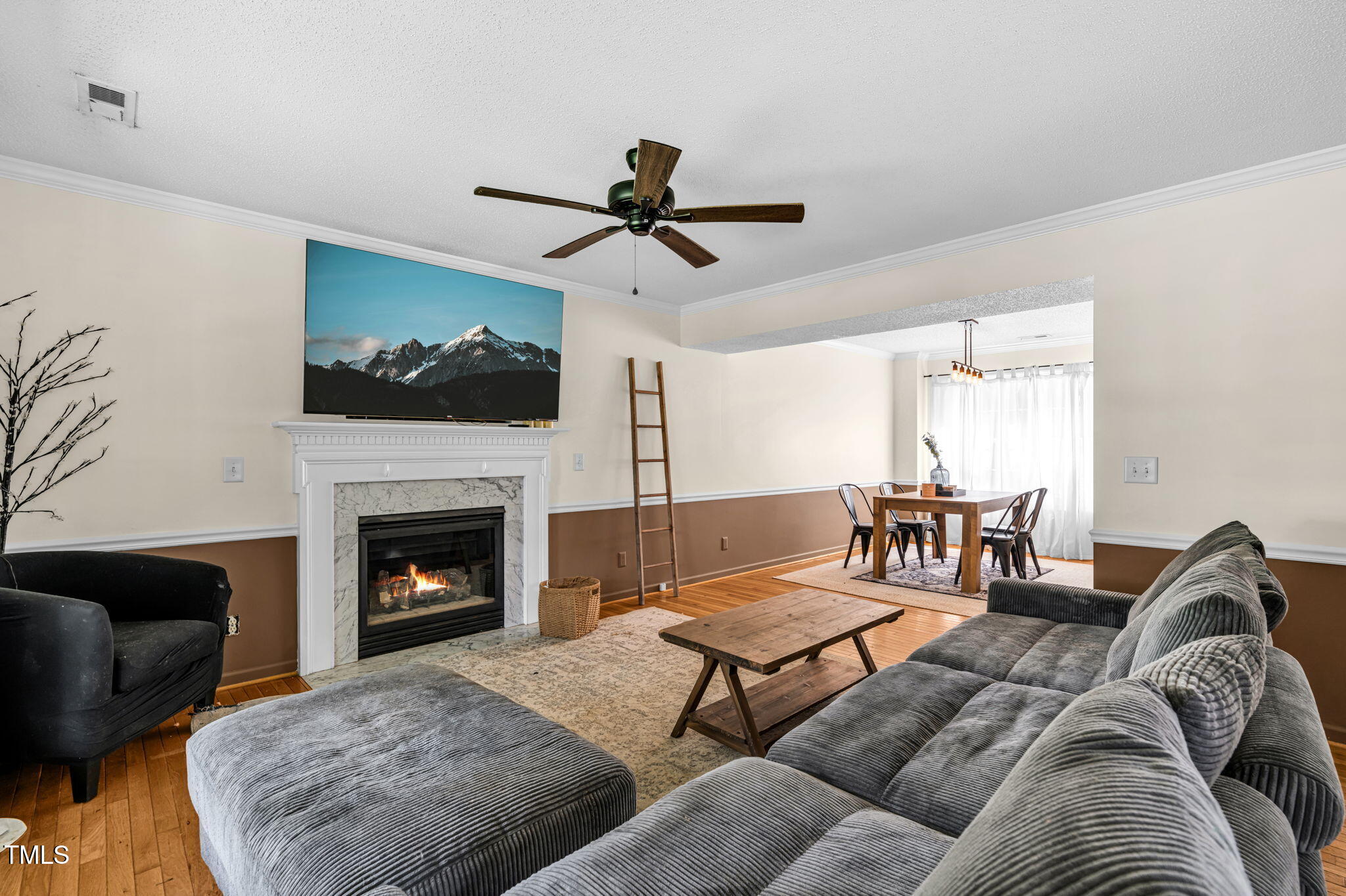 2313 Grassmere Court