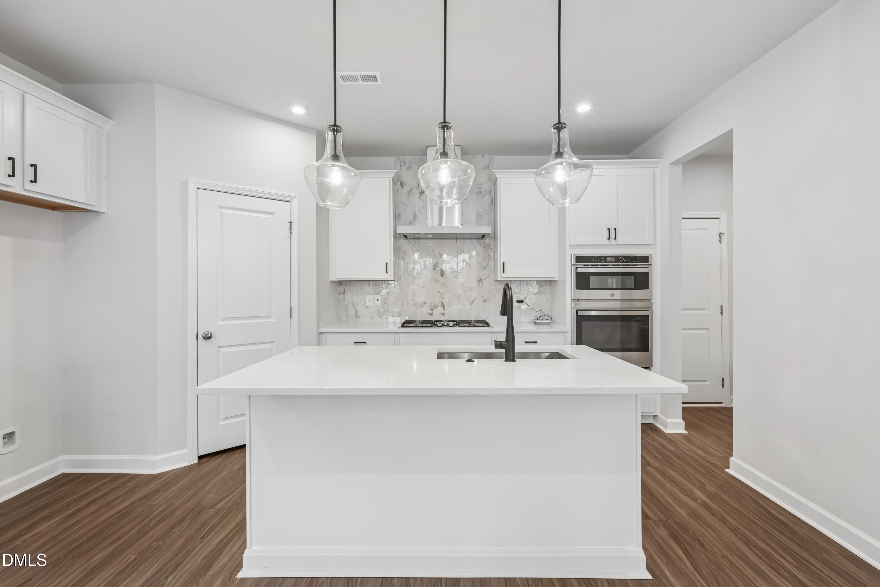 600 Callan View Avenue