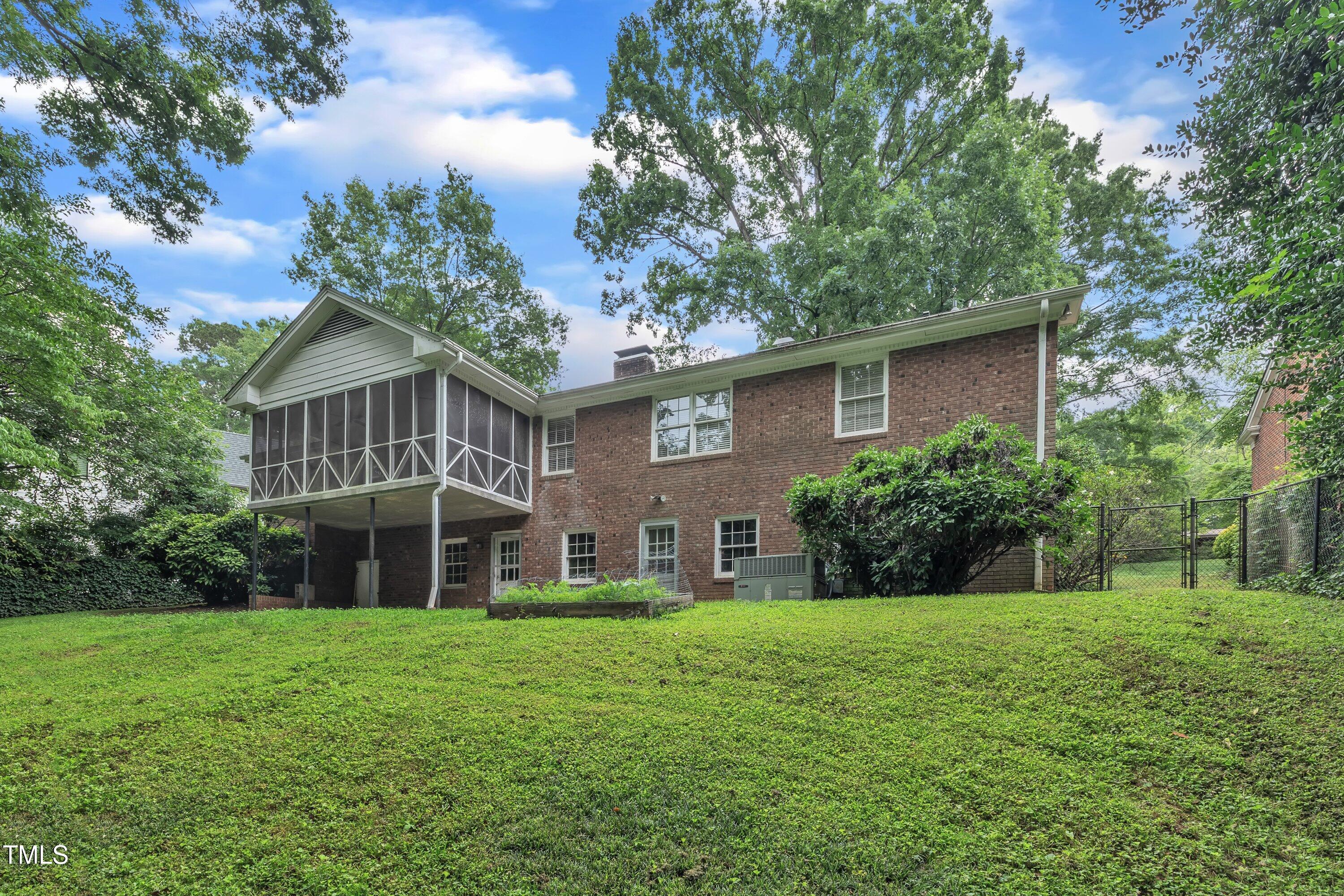 3304 Redbud Lane
