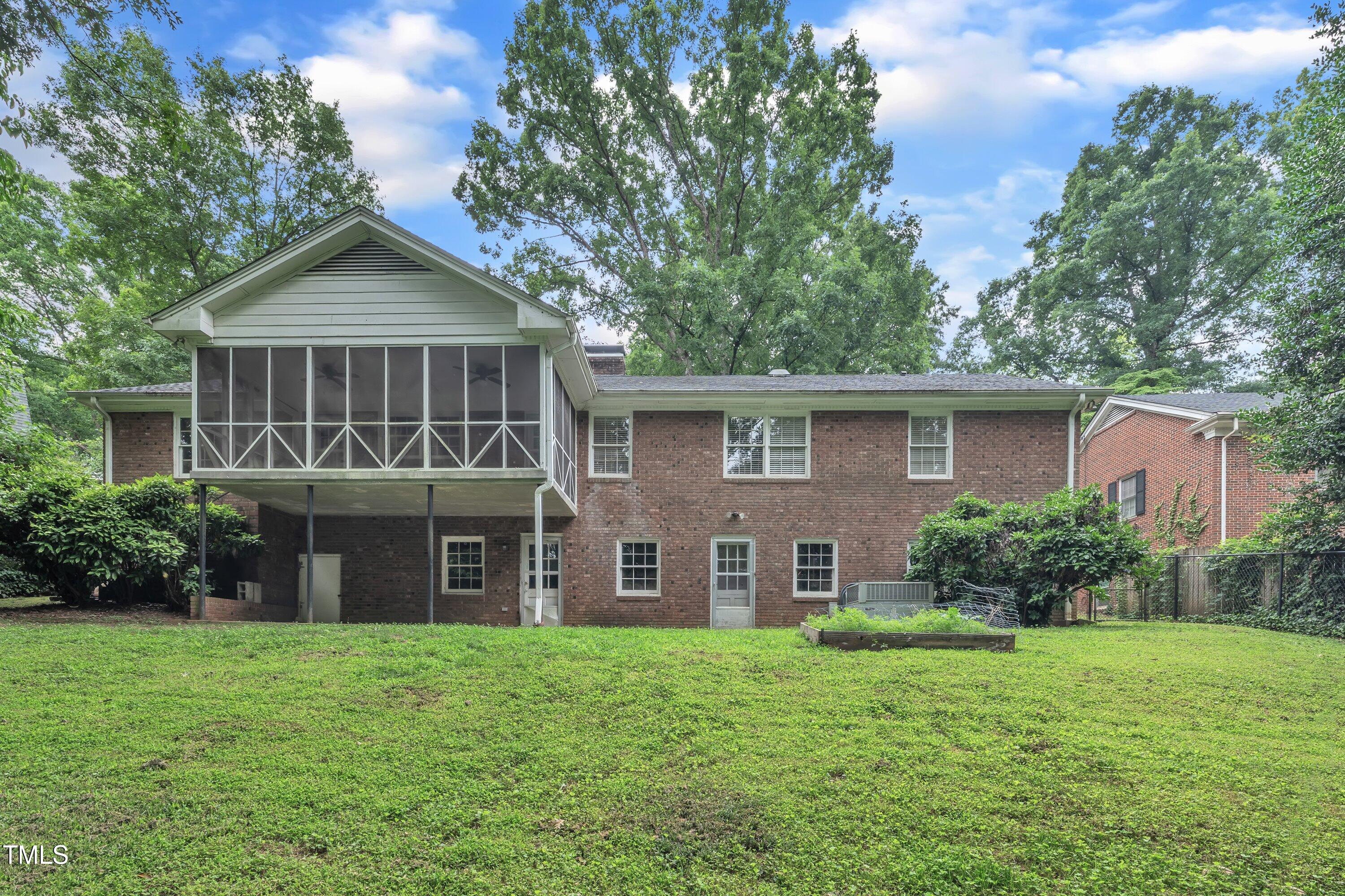 3304 Redbud Lane