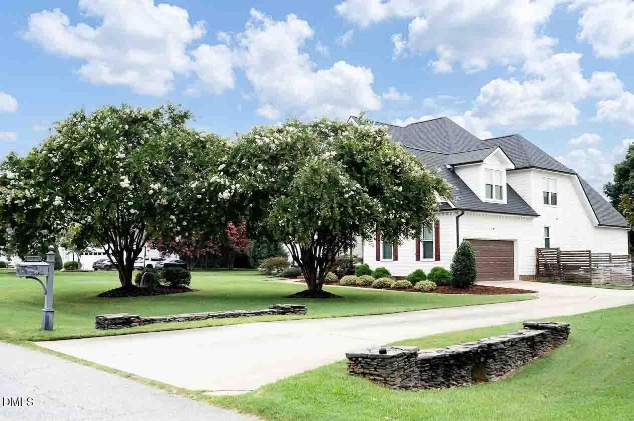3908 Autumn Creek Drive