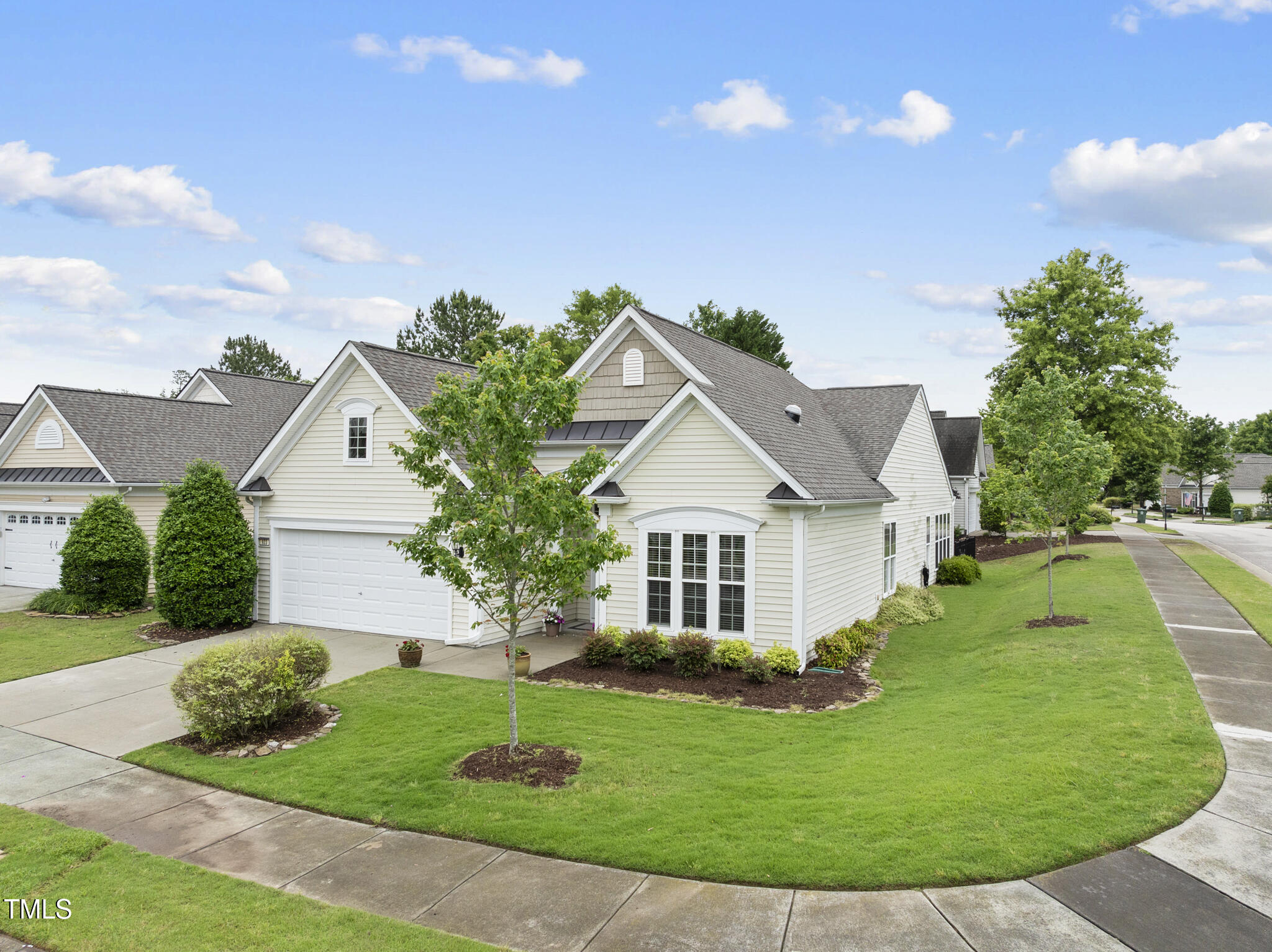923 Peltier Drive