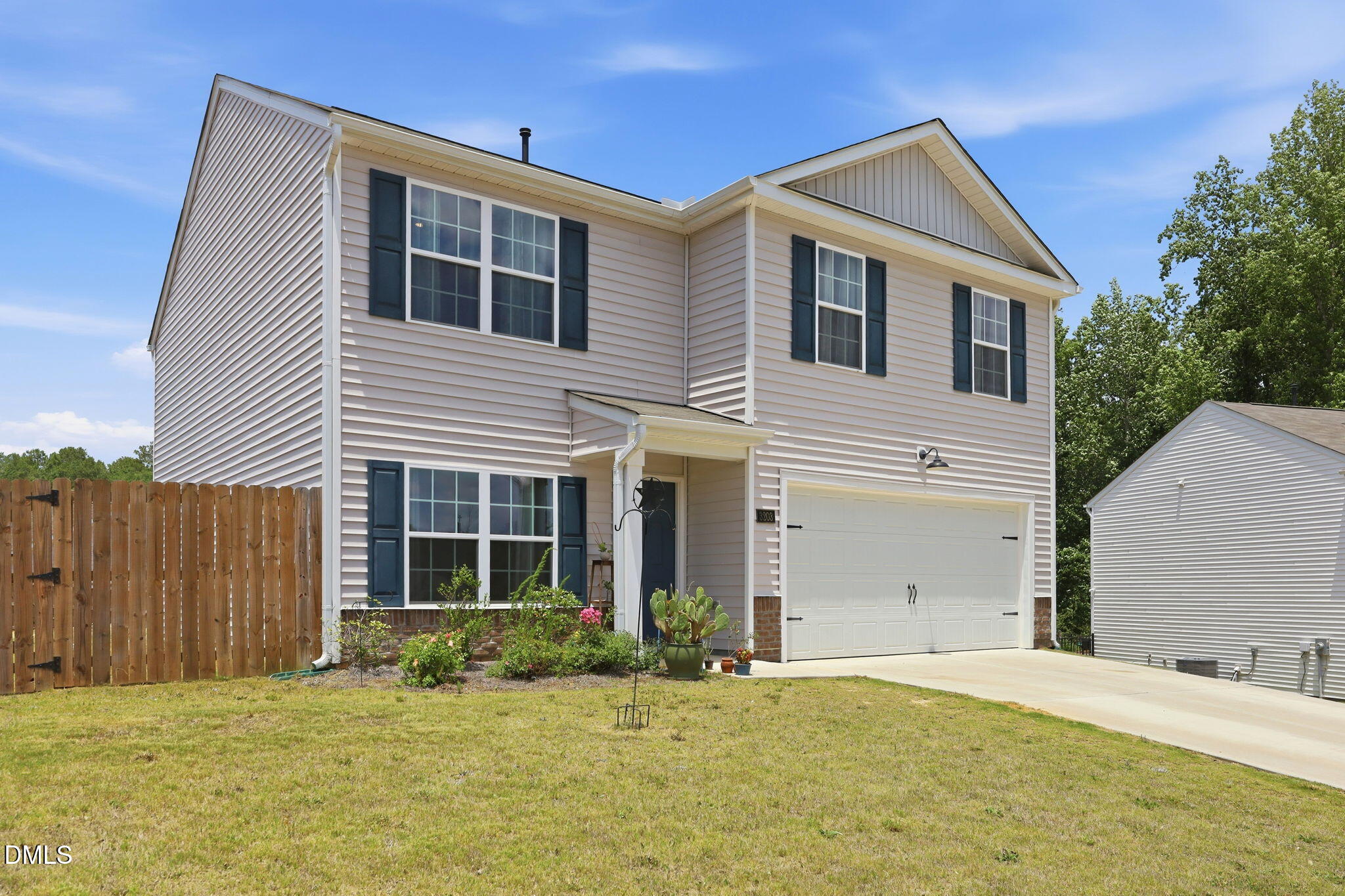 3203 Finch Court
