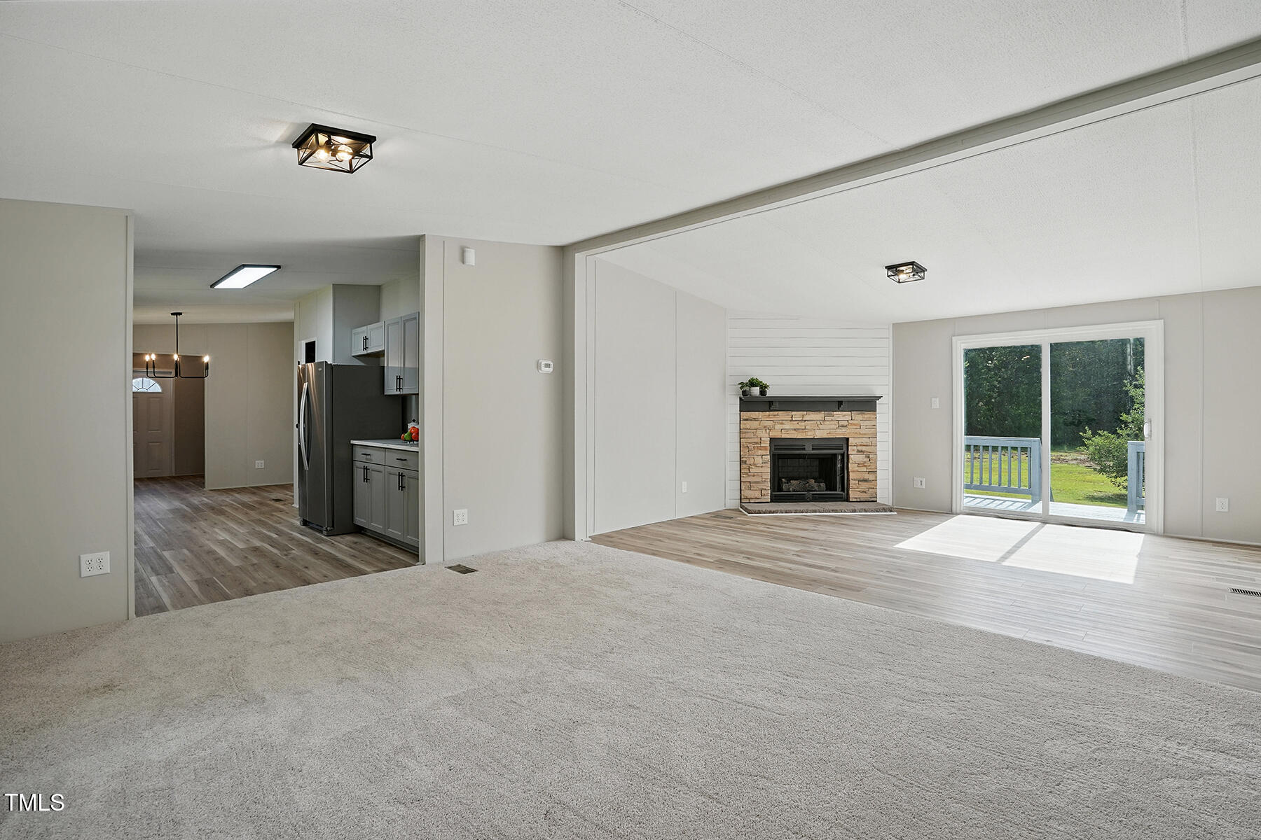 585 Smith Road