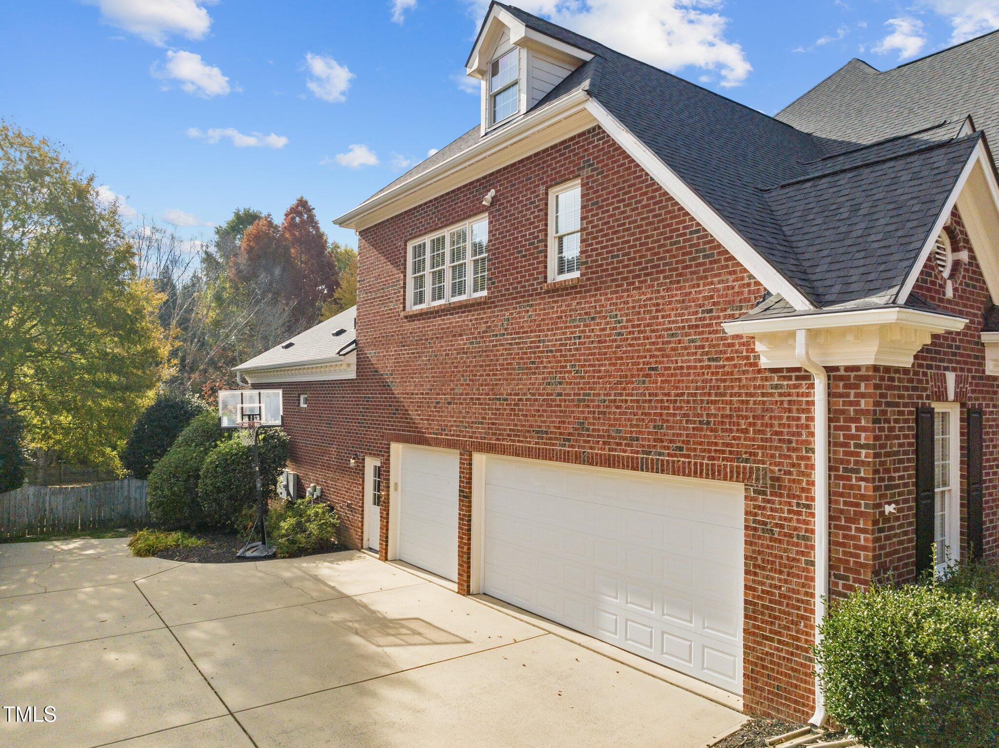 204 Oxford Mill Court