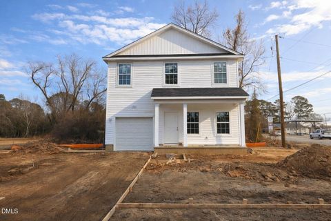 22 Stout Landing Dunn NC 28334