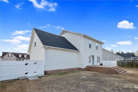 A home in Raeford