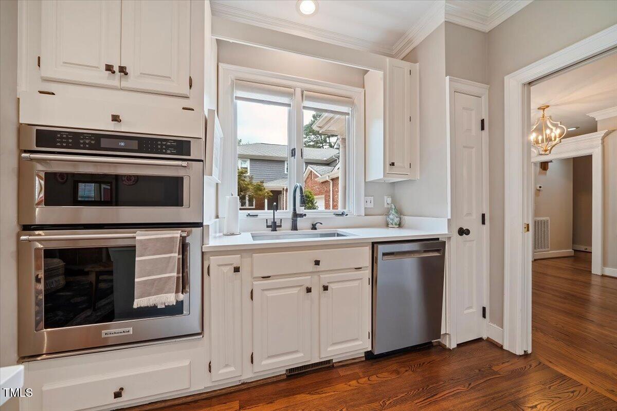 Cary, North Carolina 27518, United States, 3 Bedrooms Bedrooms, ,4 BathroomsBathrooms,Residential,Active,191838