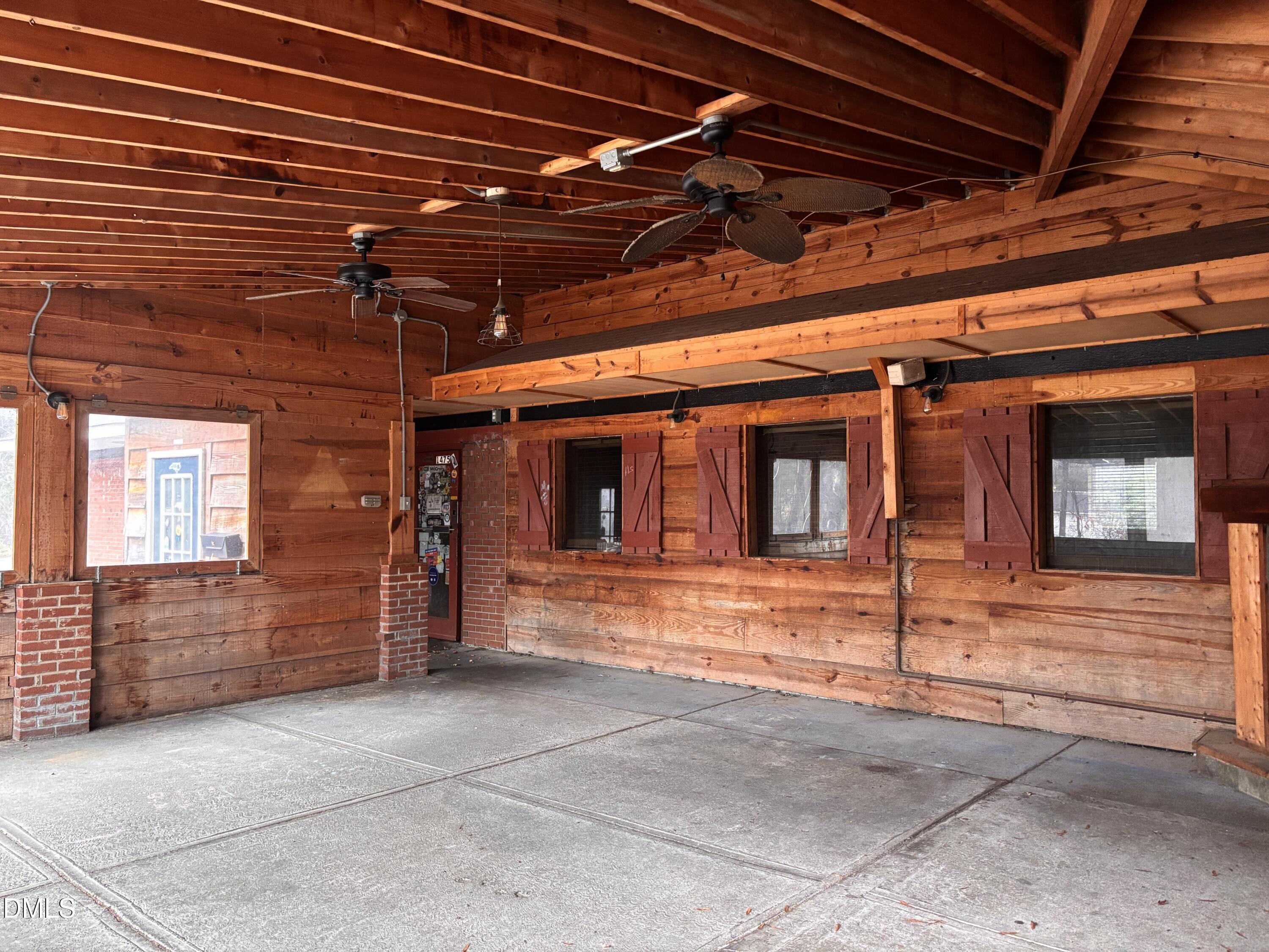 1475 W Market Street