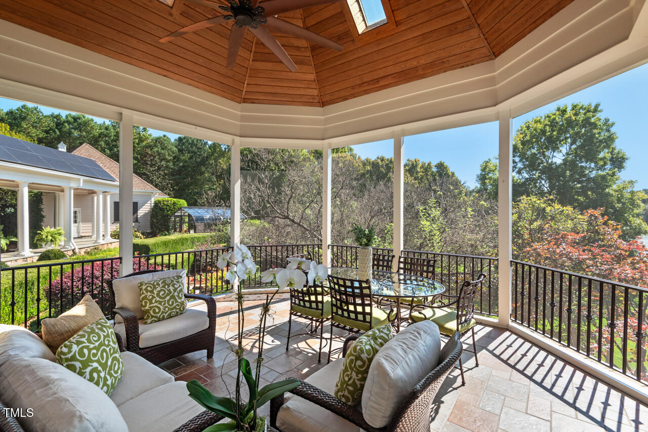 Durham, North Carolina 27713, United States, 5 Bedrooms Bedrooms, ,7 BathroomsBathrooms,Residential,Pending,33997