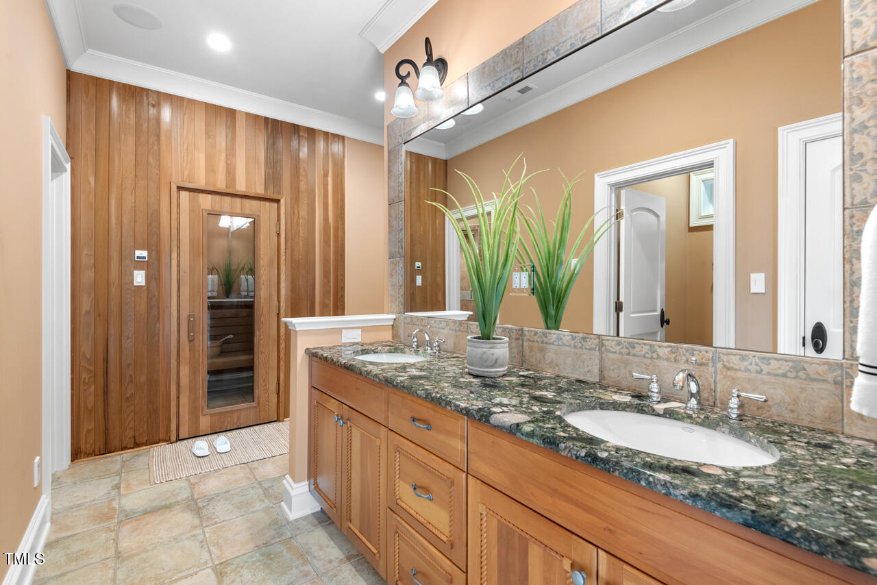 Durham, North Carolina 27713, United States, 5 Bedrooms Bedrooms, ,7 BathroomsBathrooms,Residential,Pending,33997