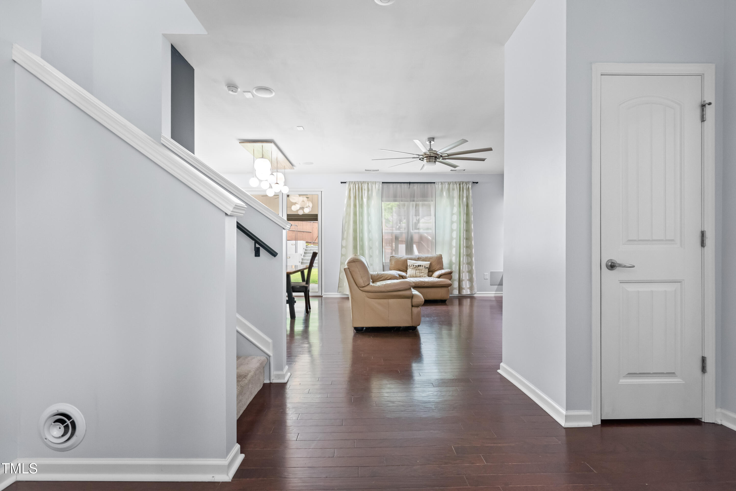 2622 Perthshire Lane