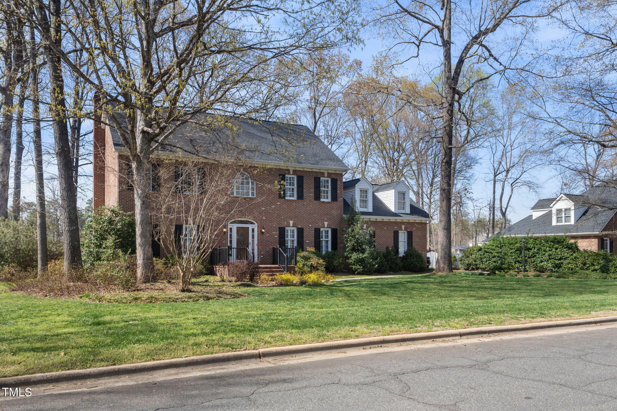 1005 Brookview Drive