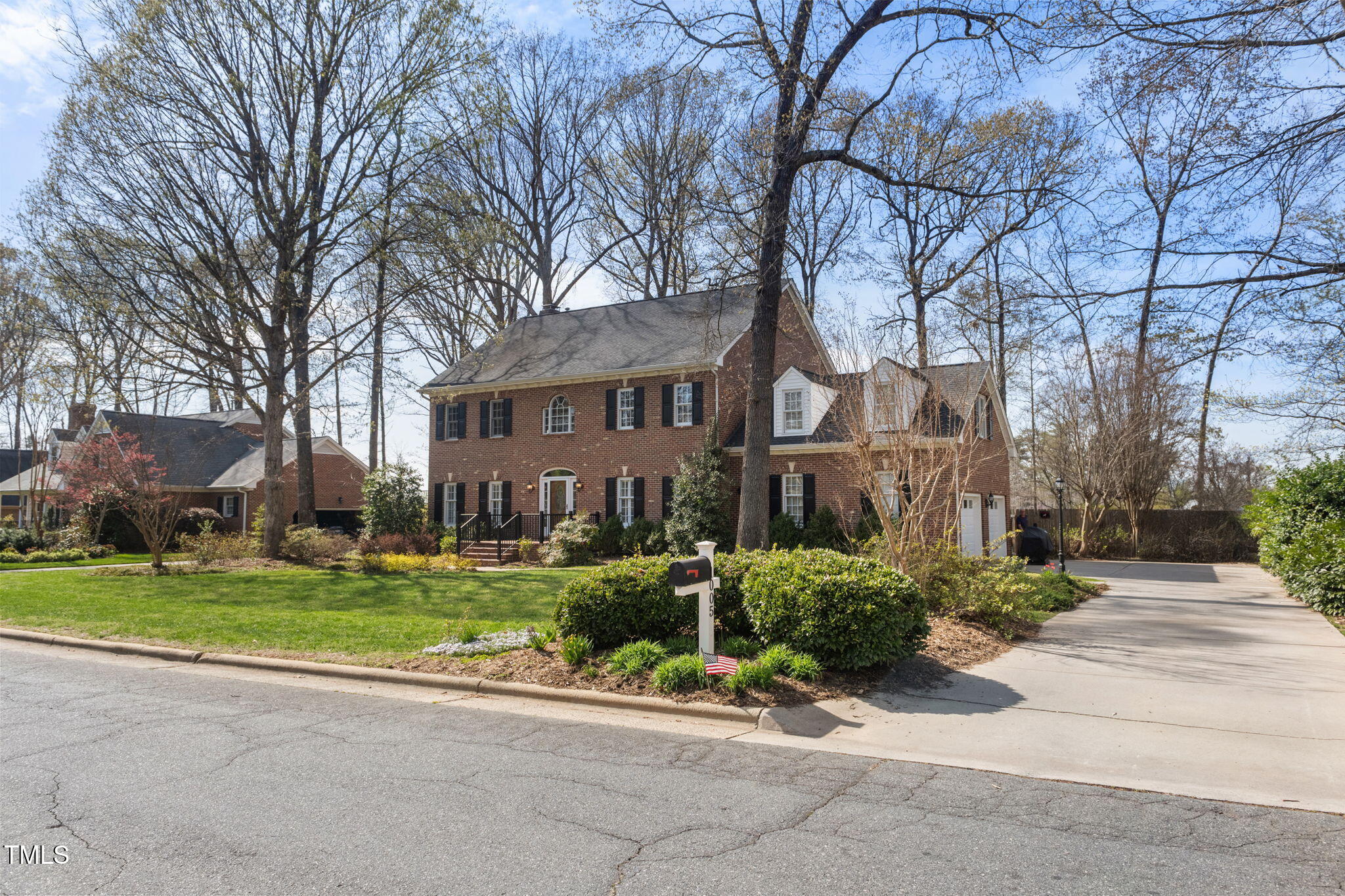1005 Brookview Drive