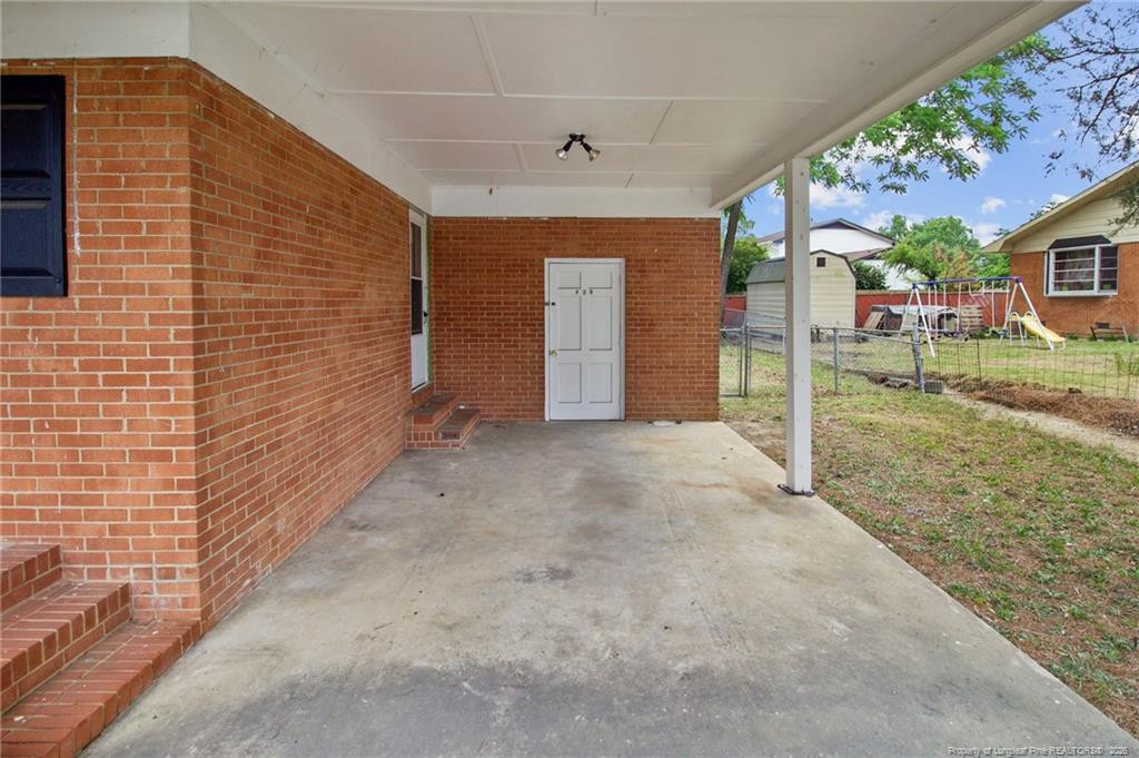 502 Santa Fe Drive