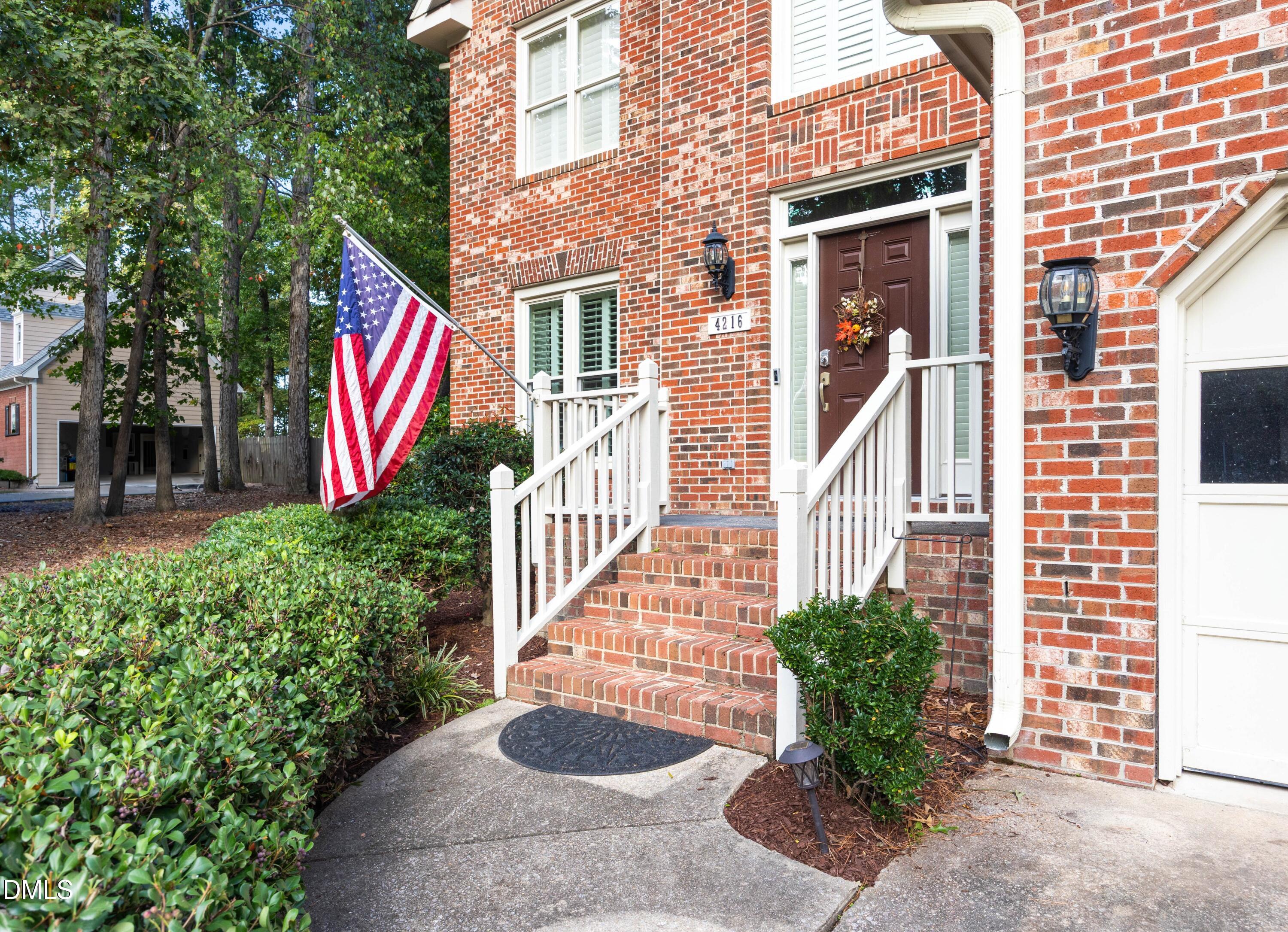 4216 Bay Laurel Court